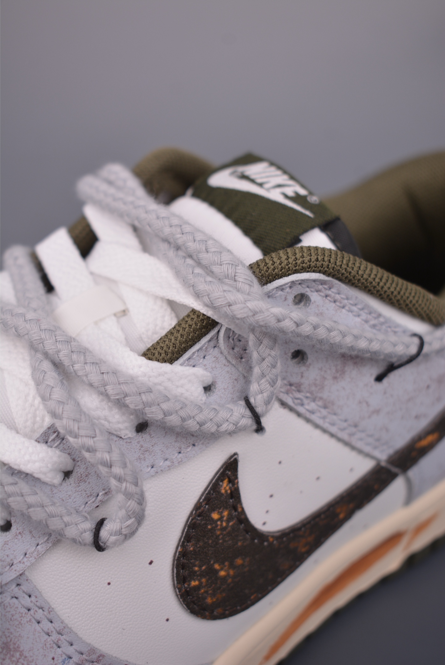 280 Nike SB Dunk Low 解构绑带 HF5441-102