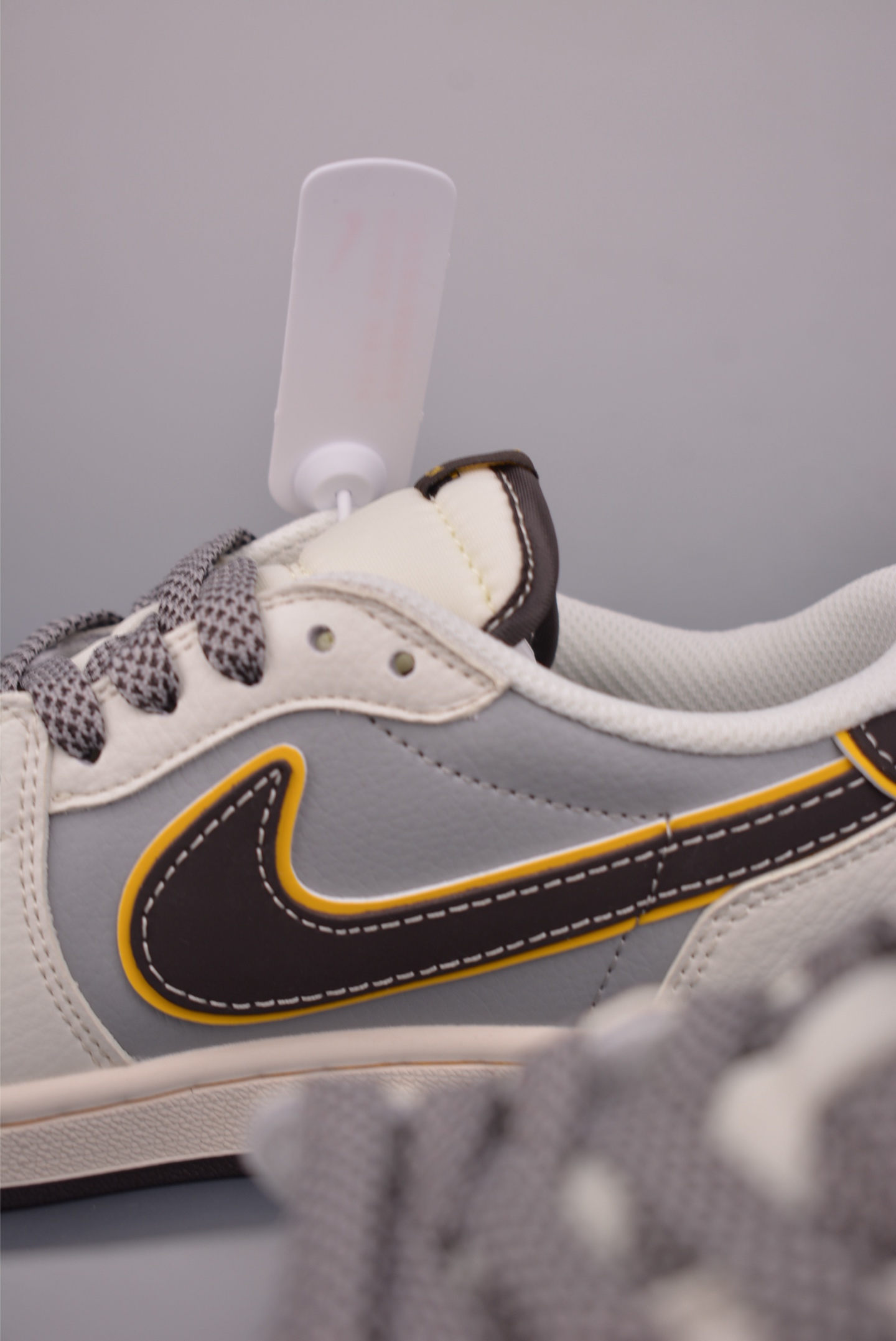 260 Fragment x Travis Scott x LV Air Jordan 1 Low 解构鞋带 三方联名倒钩 ZY1618-011