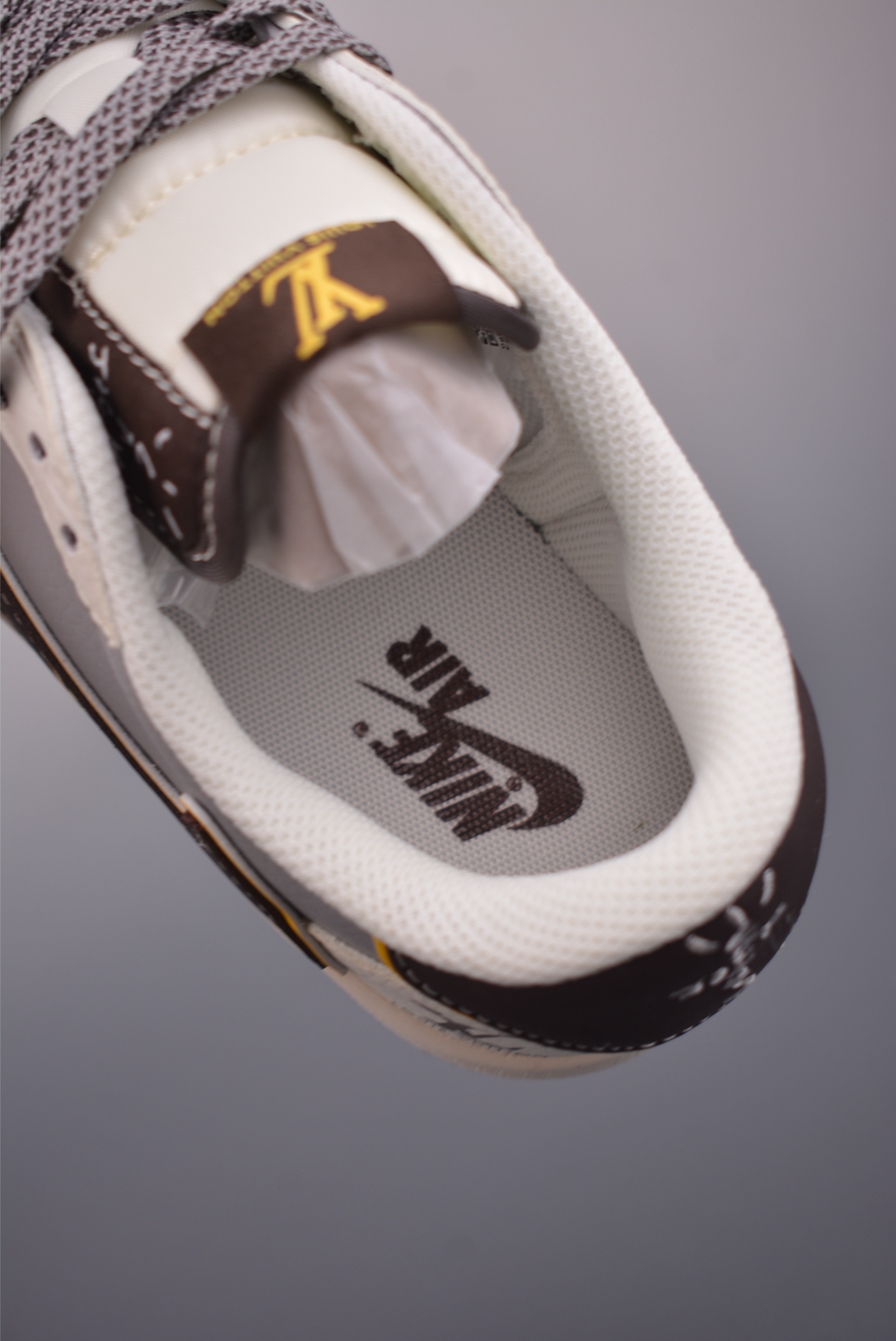 260 Fragment x Travis Scott x LV Air Jordan 1 Low 解构鞋带 三方联名倒钩 ZY1618-011