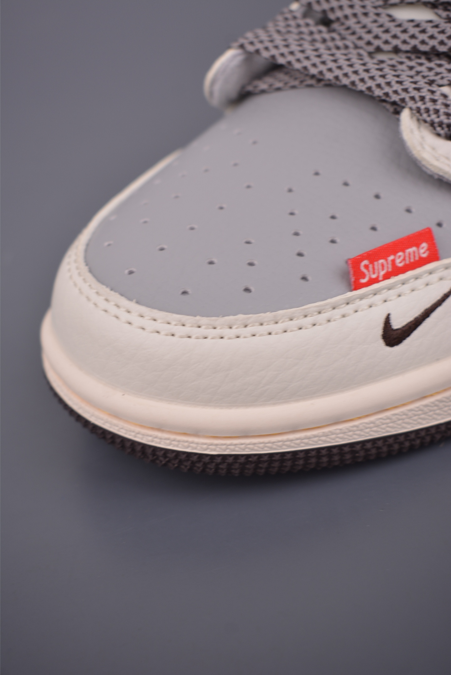 260 Fragment x Travis Scott x LV Air Jordan 1 Low 解构鞋带 三方联名倒钩 ZY1618-011