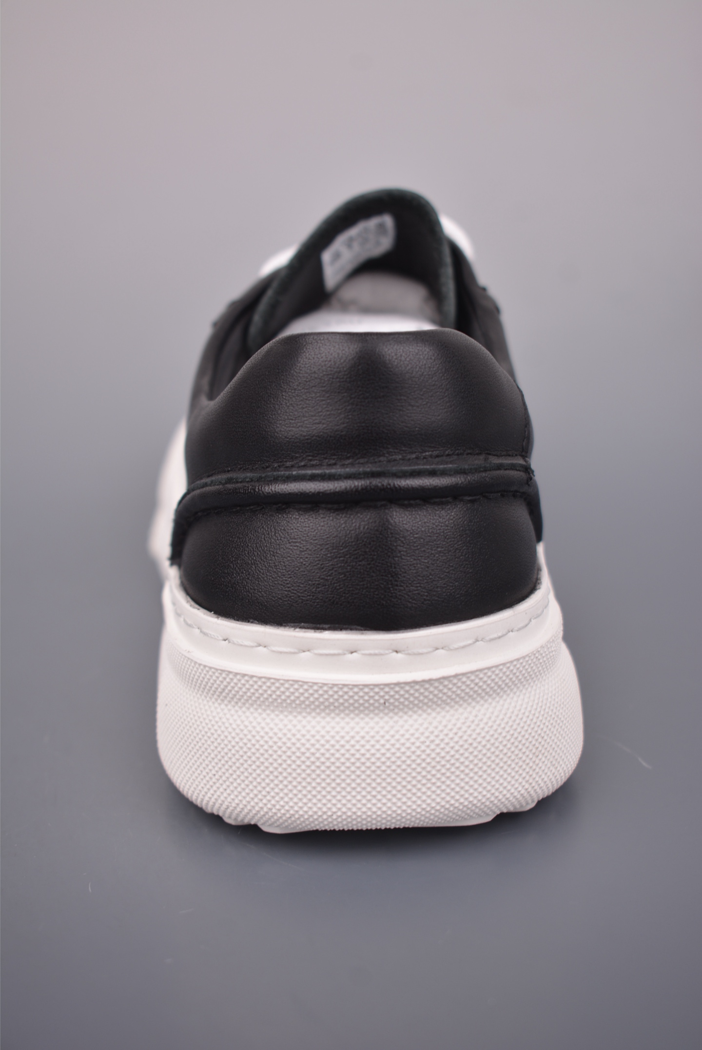 300 ECCO爱步男士休闲小白鞋 简单耐看清爽版型 百搭休闲板鞋 503198