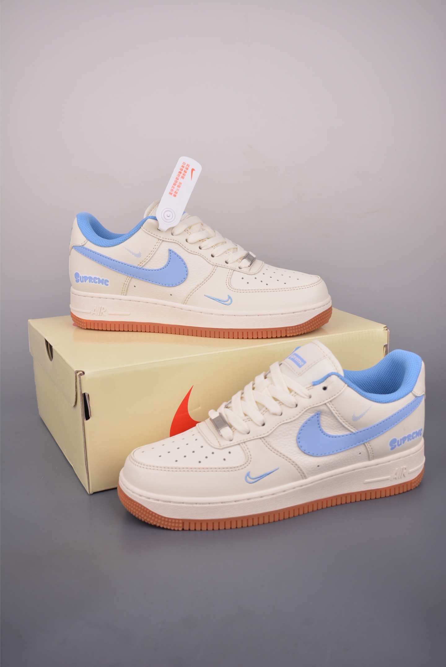 Nike Air Force 1 Low DIY联名