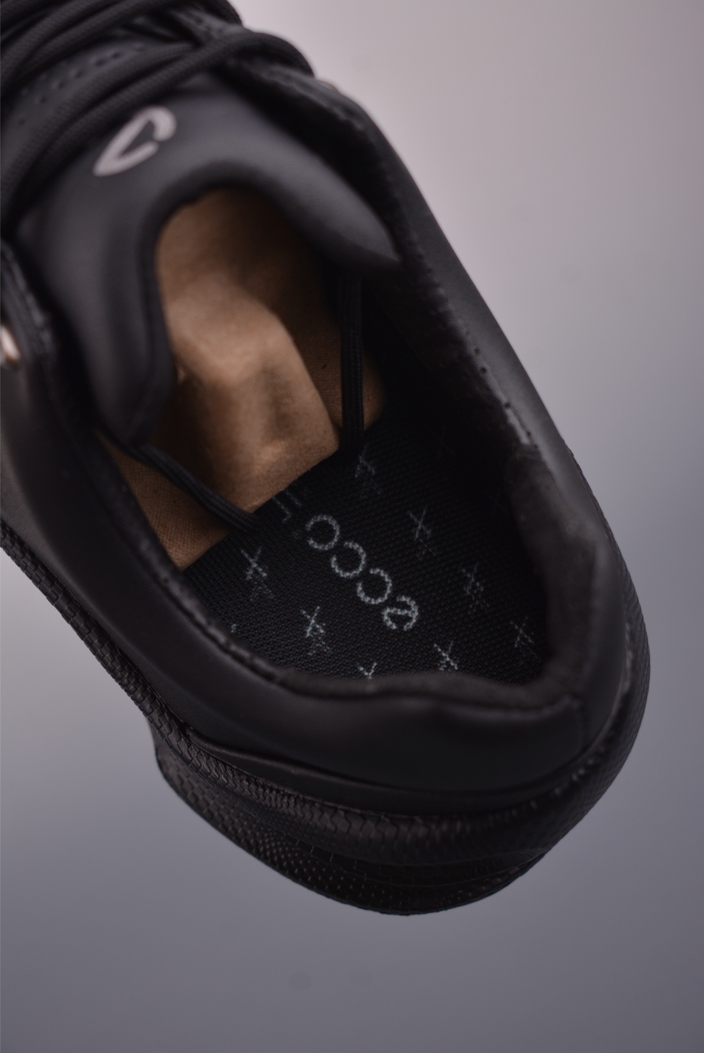 300 ECCO爱步老爹鞋男子夏季新款 全头层百搭潮流户外运动鞋 800464