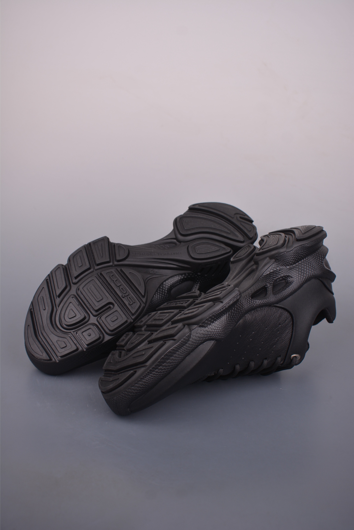 300 ECCO爱步老爹鞋男子夏季新款 全头层百搭潮流户外运动鞋 800464