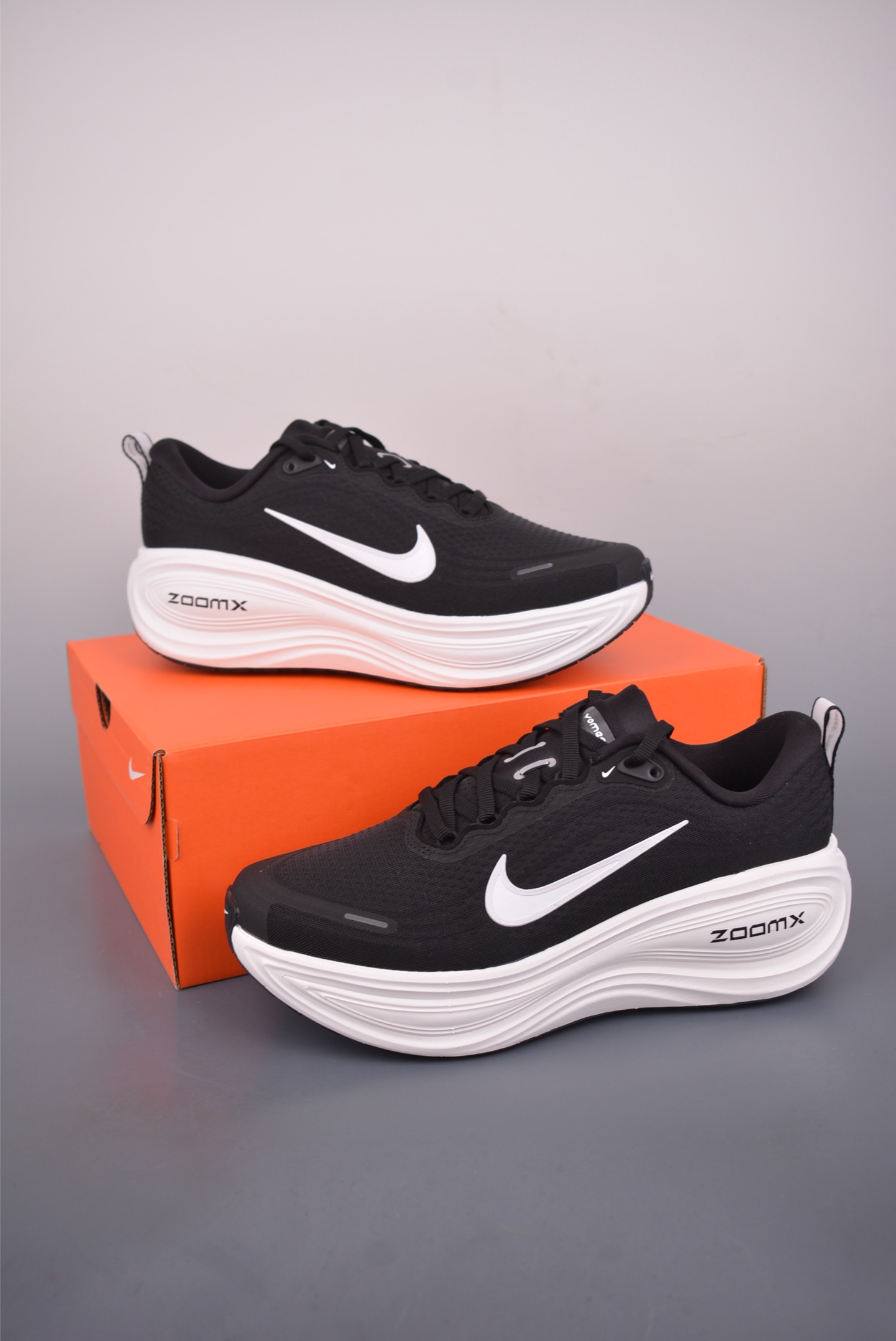 Nike Air Zoom Vomero Plus HV8150-002