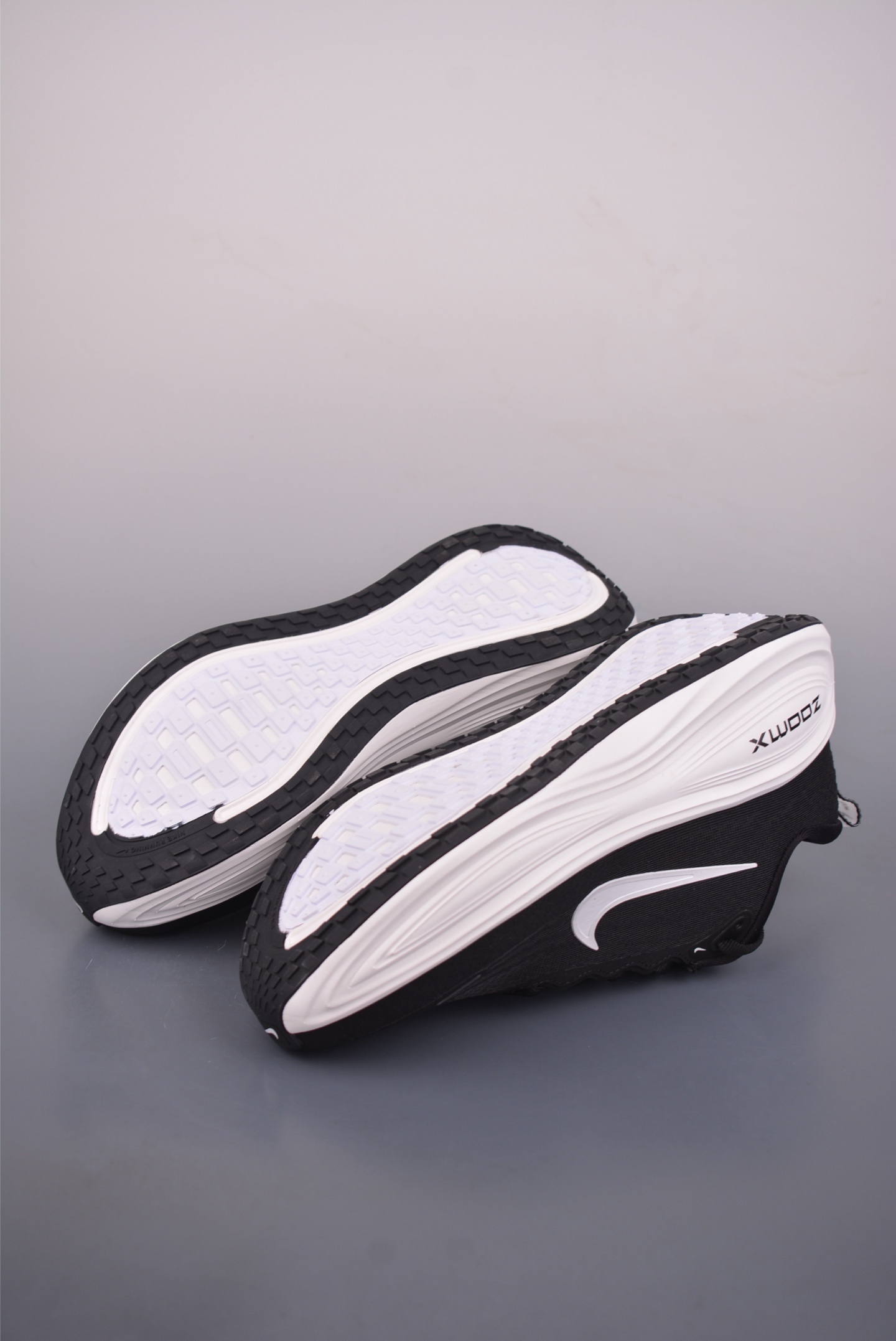 Nike Air Zoom Vomero Plus HV8150-002