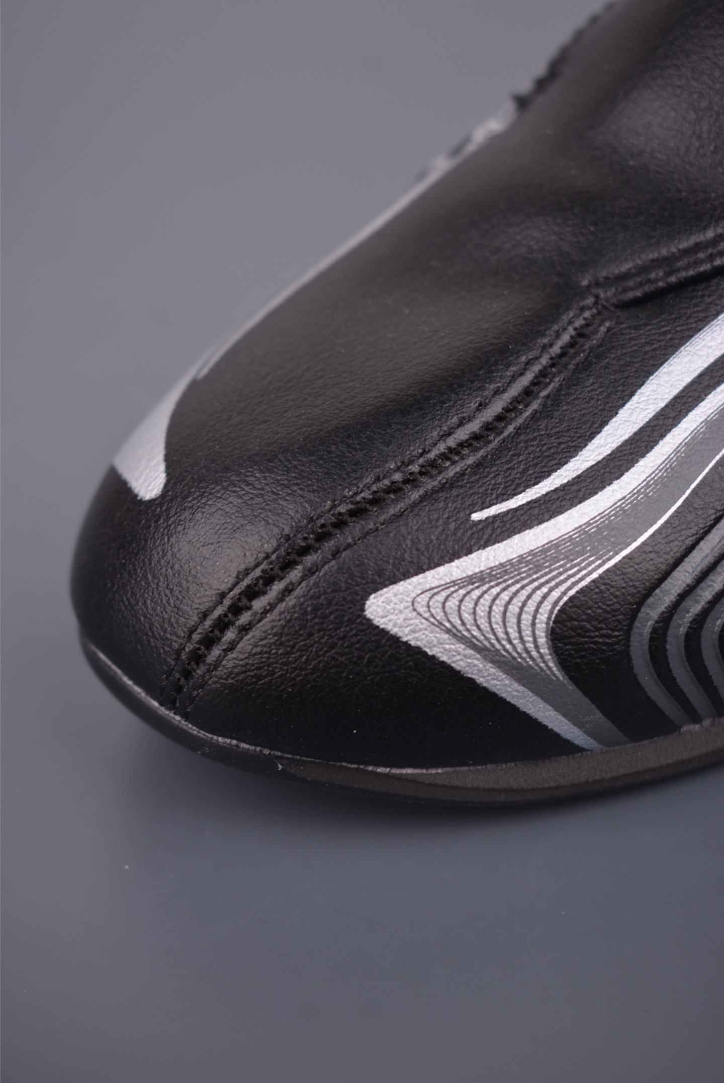 130 Adidas originals Taekwondo Low 跆拳道系列 经典复古薄底训练慢跑鞋 JR6403