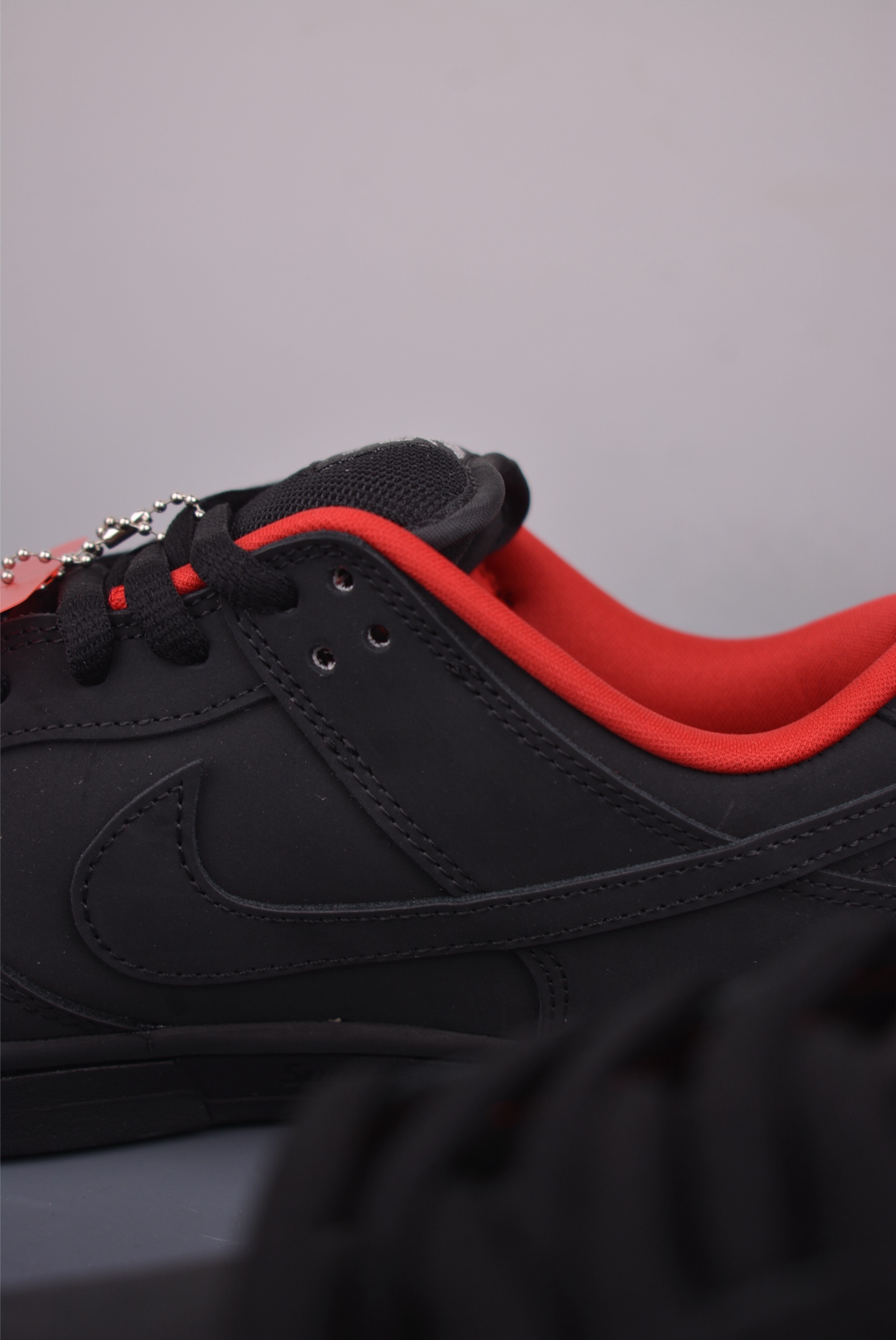 Nike SB Dunk Low HQ8487-001