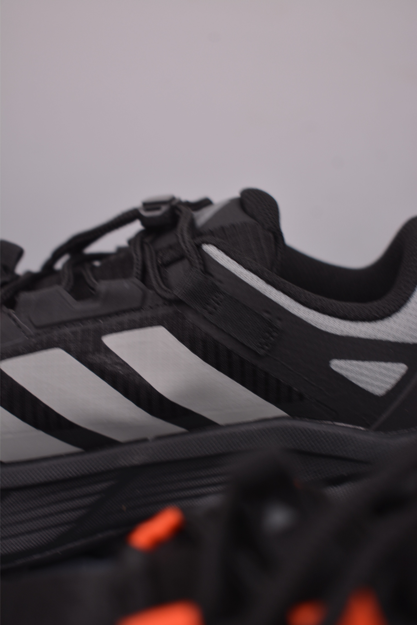 adidas TERREX FREEHIKER SL GTX 硬核的薄底徒步鞋 HQ4869