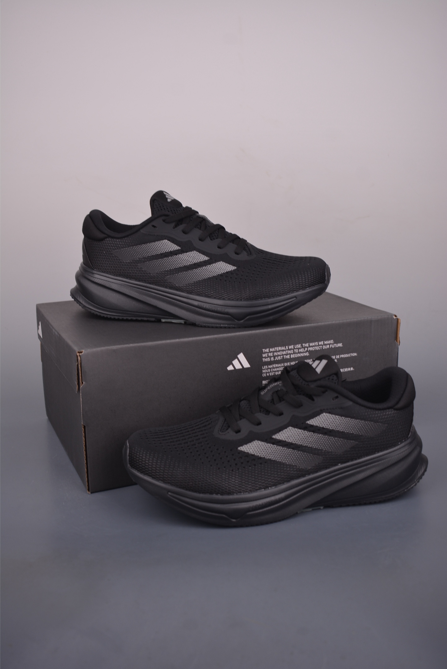 阿迪达斯 Adidas Supernova Rise 马拉松专业赛事休闲运动跑步鞋 编织网布极强透气性