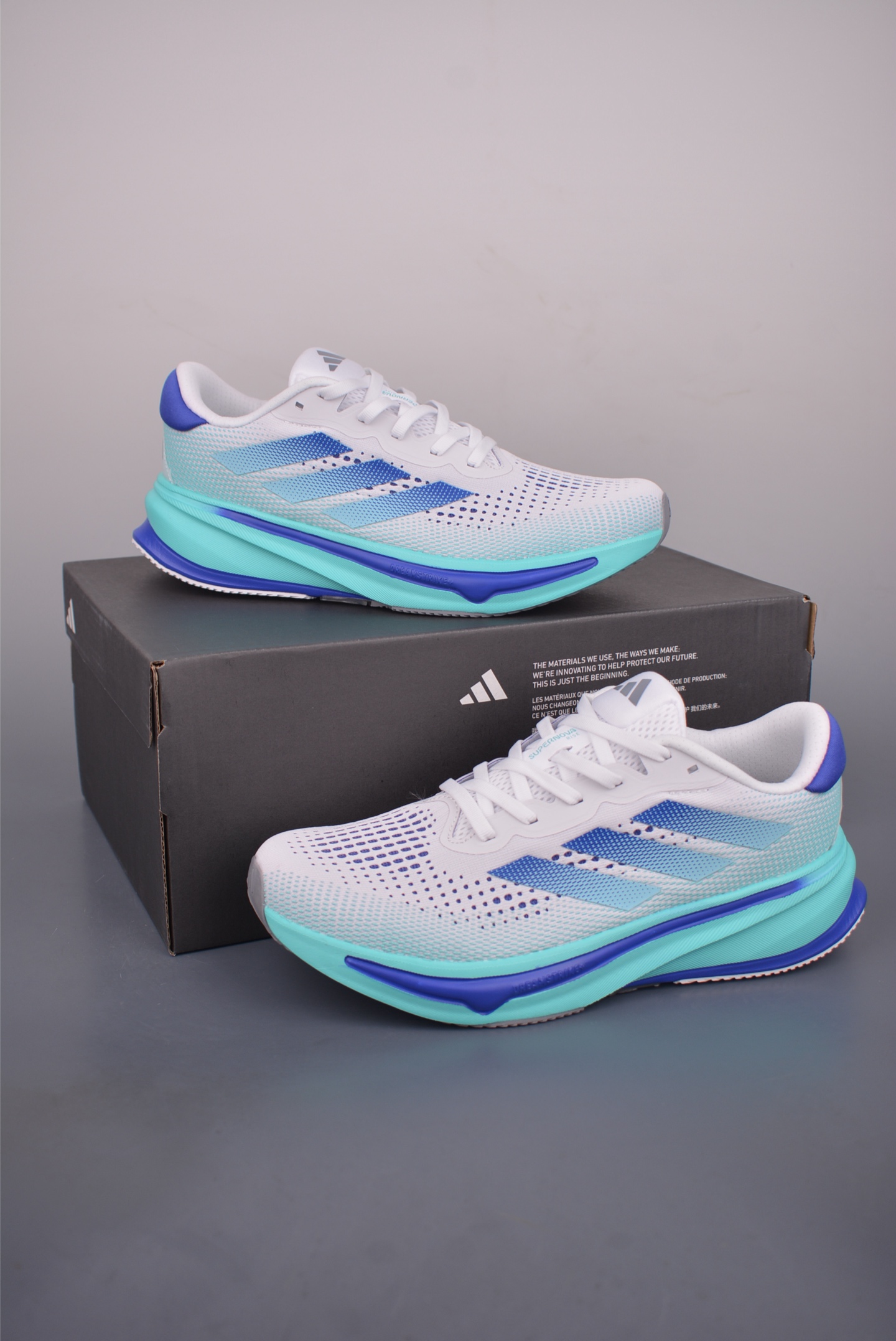 阿迪达斯 Adidas Supernova Rise 马拉松专业赛事休闲运动跑步鞋 编织网布极强透气性