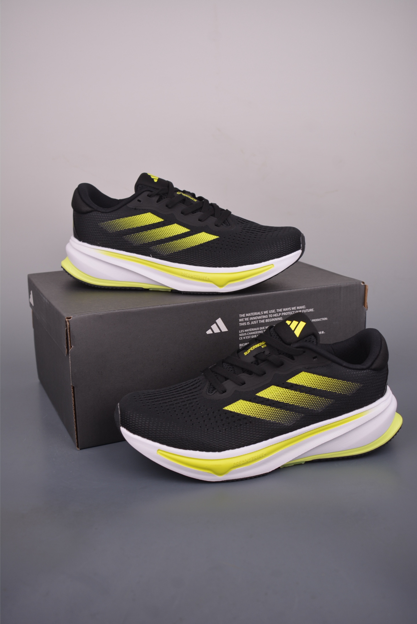 阿迪达斯 Adidas Supernova Rise 马拉松专业赛事休闲运动跑步鞋 编织网布极强透气性