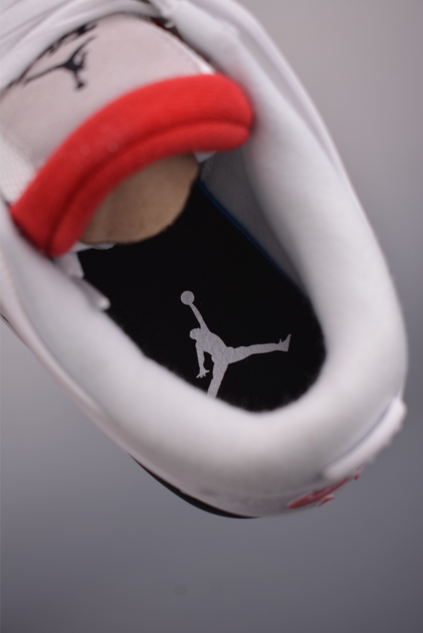 Nigel Sylvester x Jordan Air Jordan 4 RM SP AJ4低帮 复刻麂皮白黑红 FQ7939-102