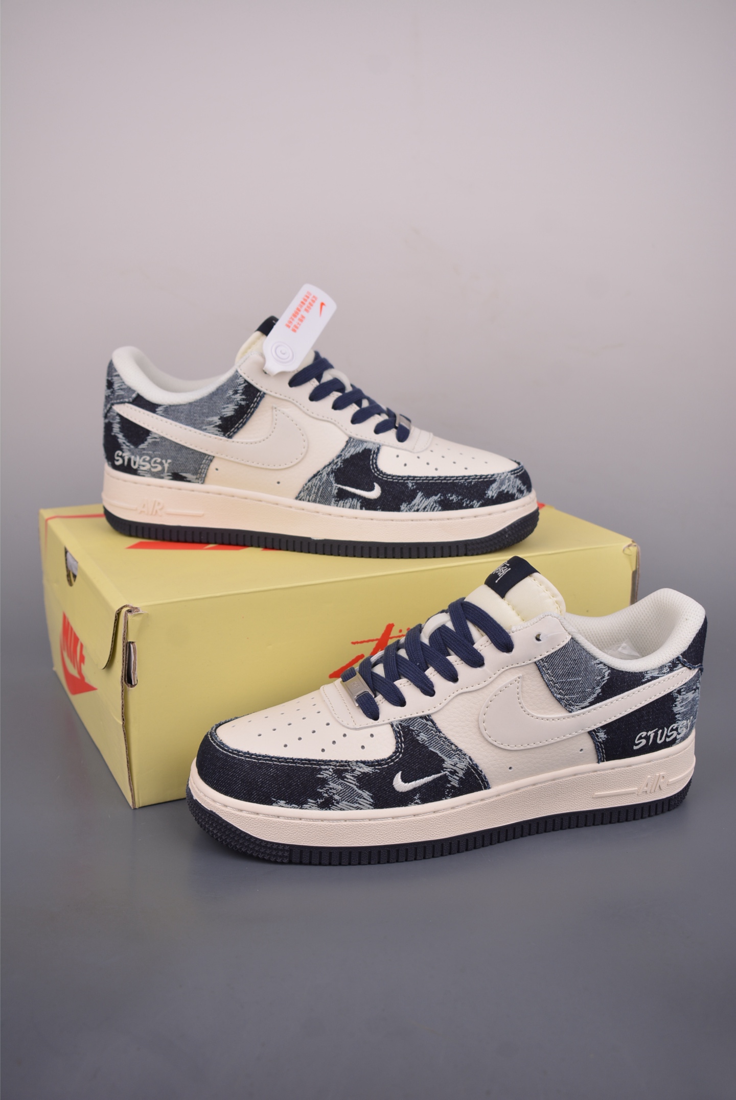 Nike Air Force 1 Low DIY联名