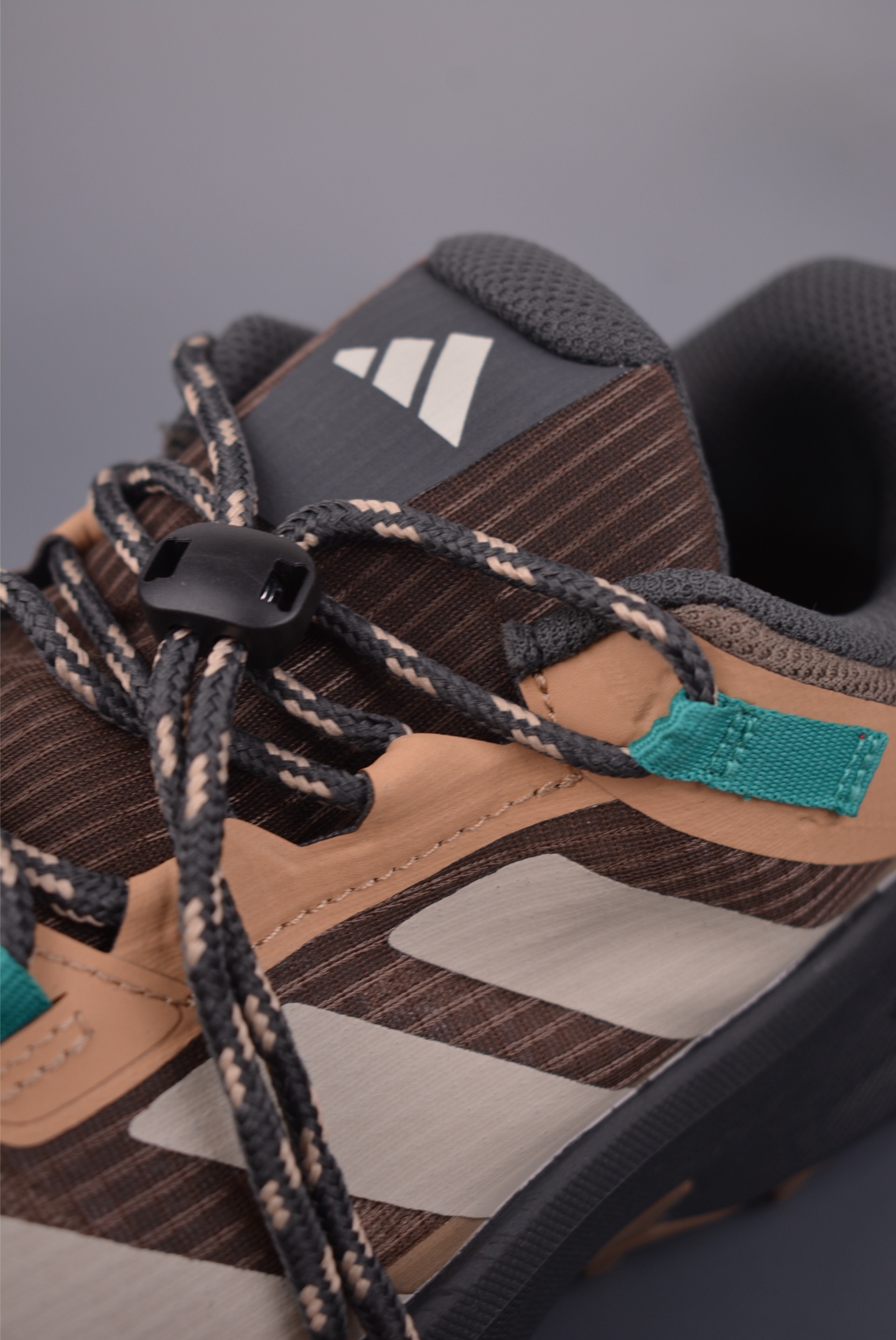 170 adidas TERREX FREEHIKER SL GTX 硬核的薄底徒步鞋 JP6866