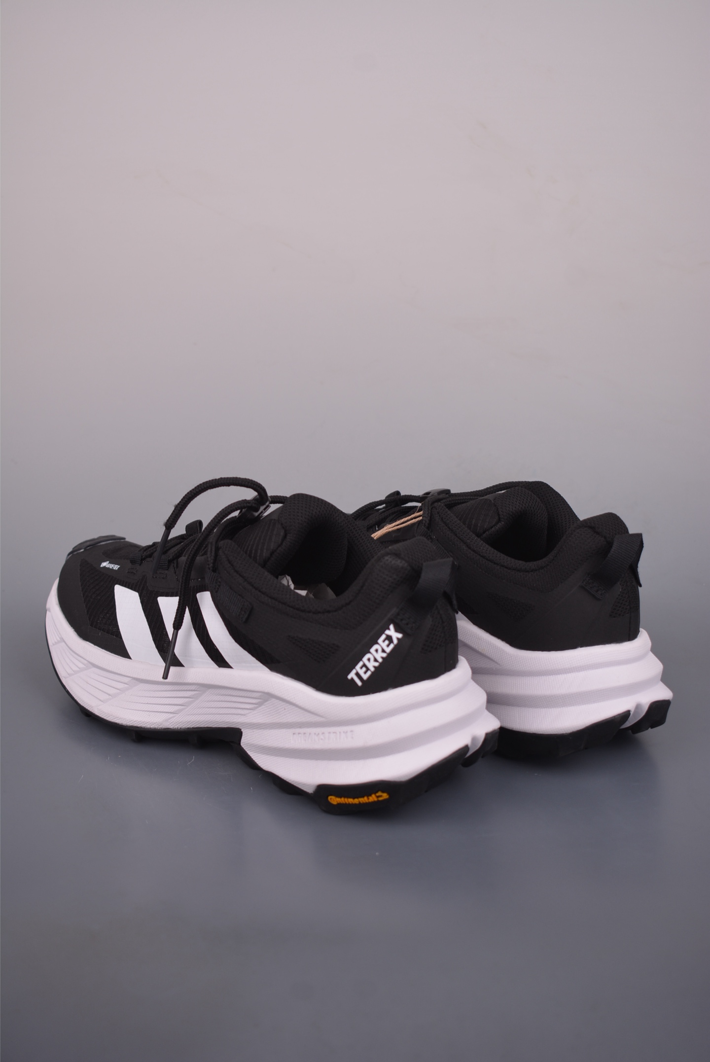 170 adidas TERREX FREEHIKER SL GTX 硬核的薄底徒步鞋 HQ6886-Chinese UA Cheap High Quatity Brand Clothes Bags handbags Sneakers wholesale wholesaler seller from China Factory suppliers Fashion Clothing Shoes best Quality Beautiful Price 170 adidas TERREX FREEHIKER SL GTX 硬核的薄底徒步鞋 HQ6886