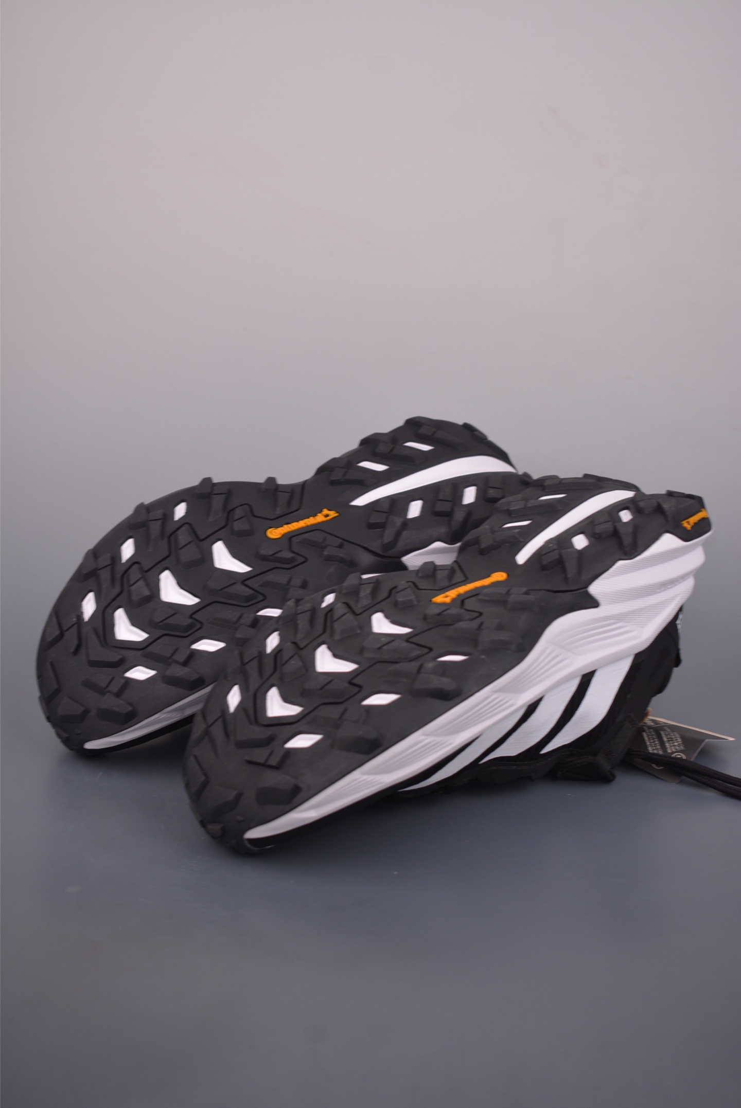 170 adidas TERREX FREEHIKER SL GTX 硬核的薄底徒步鞋 HQ6886-Chinese UA Cheap High Quatity Brand Clothes Bags handbags Sneakers wholesale wholesaler seller from China Factory suppliers Fashion Clothing Shoes best Quality Beautiful Price 170 adidas TERREX FREEHIKER SL GTX 硬核的薄底徒步鞋 HQ6886