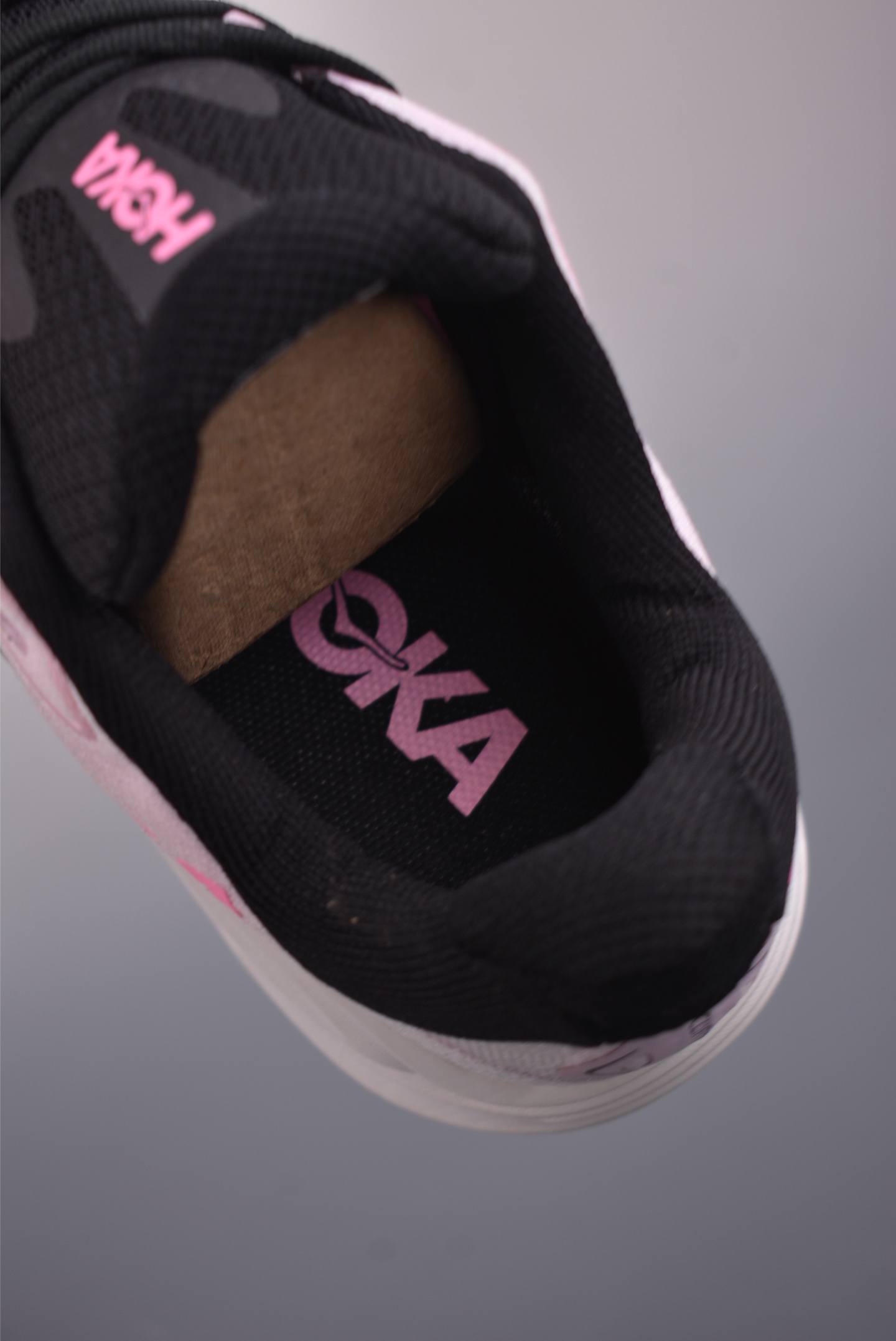 150 HOKA ONE ONE M CLIFTON 10 邦迪十代舒适防滑耐磨低帮休闲跑步鞋 1127895