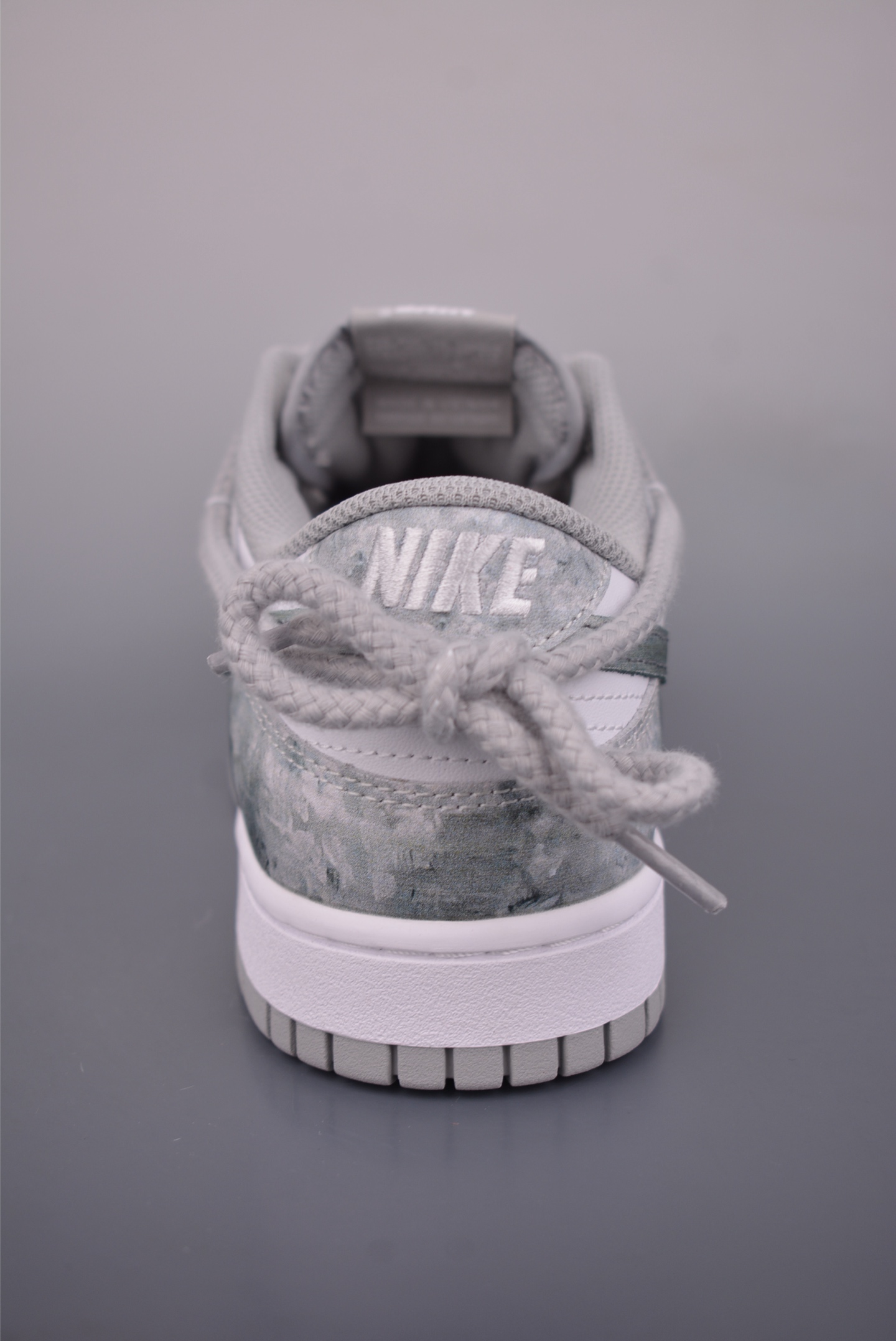 Nike SB Dunk Low 解构绑带 HF5441-105