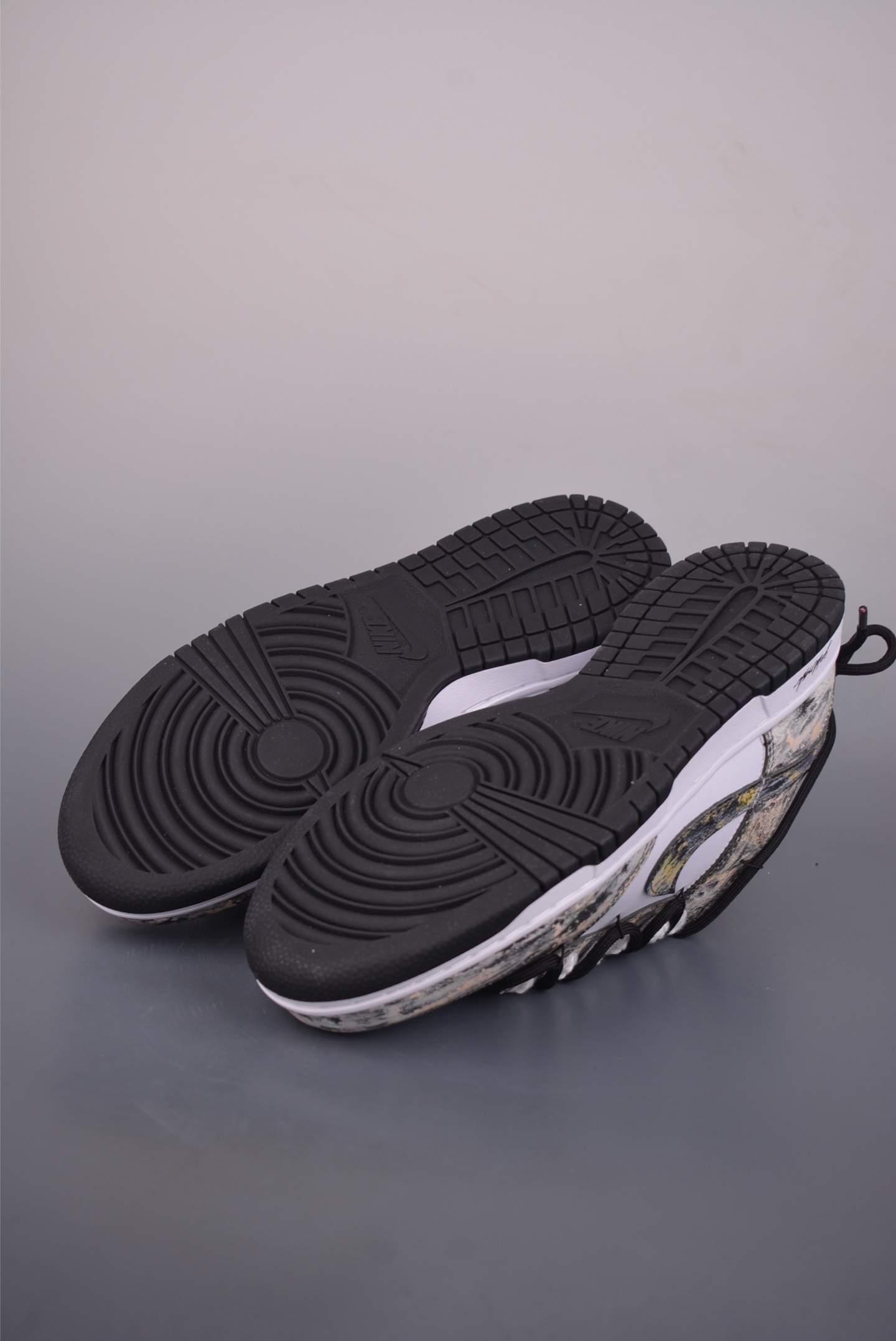 Nike SB Dunk Low 解构绑带 HF5441-100