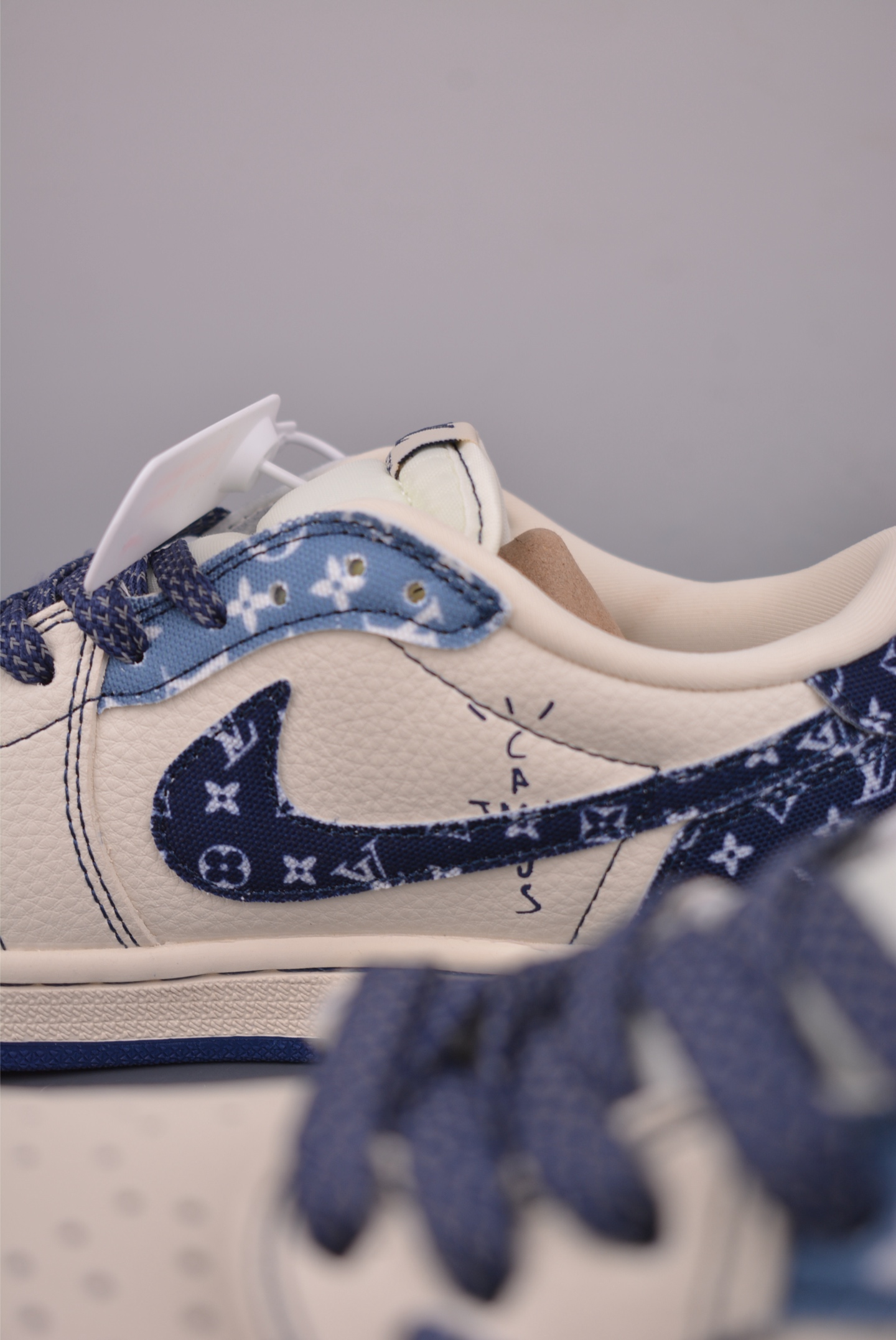 Fragment x Travis Scott x LV Air Jordan 1 Low 解构鞋带 三方联名倒钩 XD1979-002