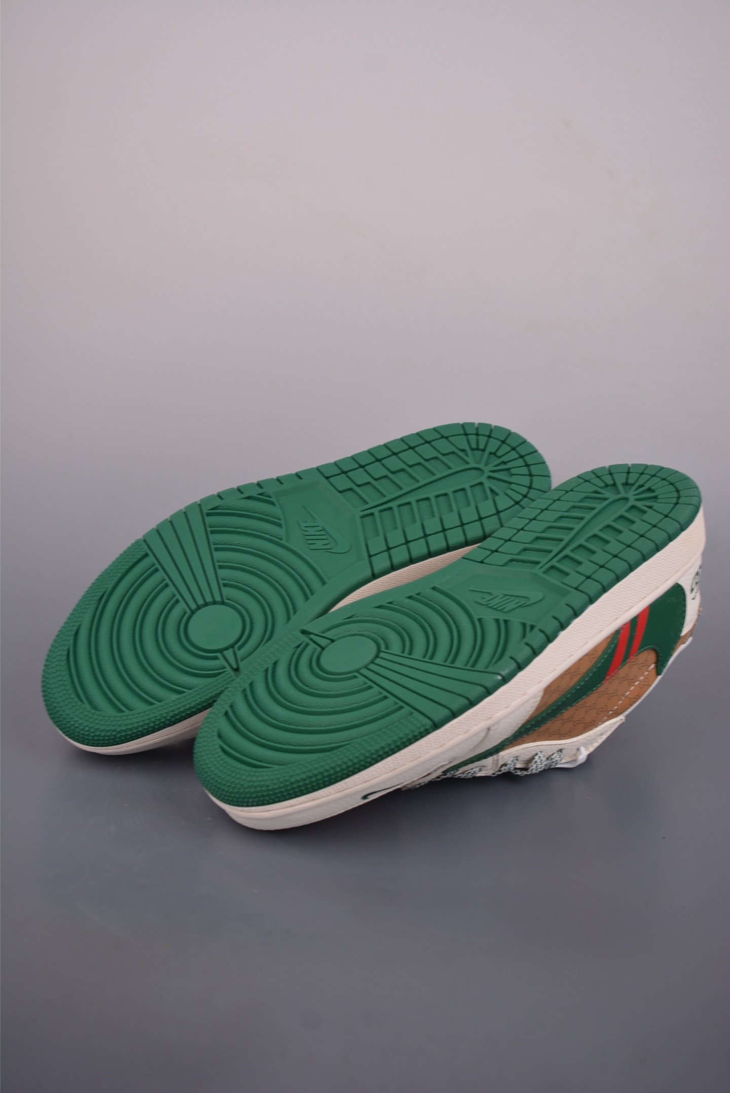 Fragment x Travis Scott x Gucci Air Jordan 1 Low 解构鞋带 QW5088-206