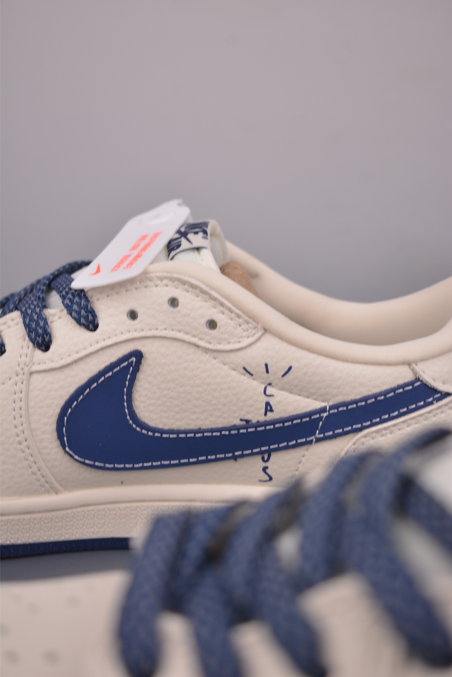 Fragment x Travis Scott x 哆啦A梦 Air Jordan 1 Low 解构鞋带 XB1979-015