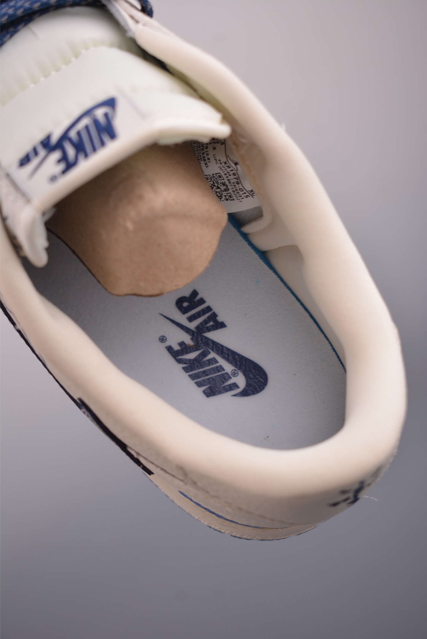 Fragment x Travis Scott x 哆啦A梦 Air Jordan 1 Low 解构鞋带 XB1979-015