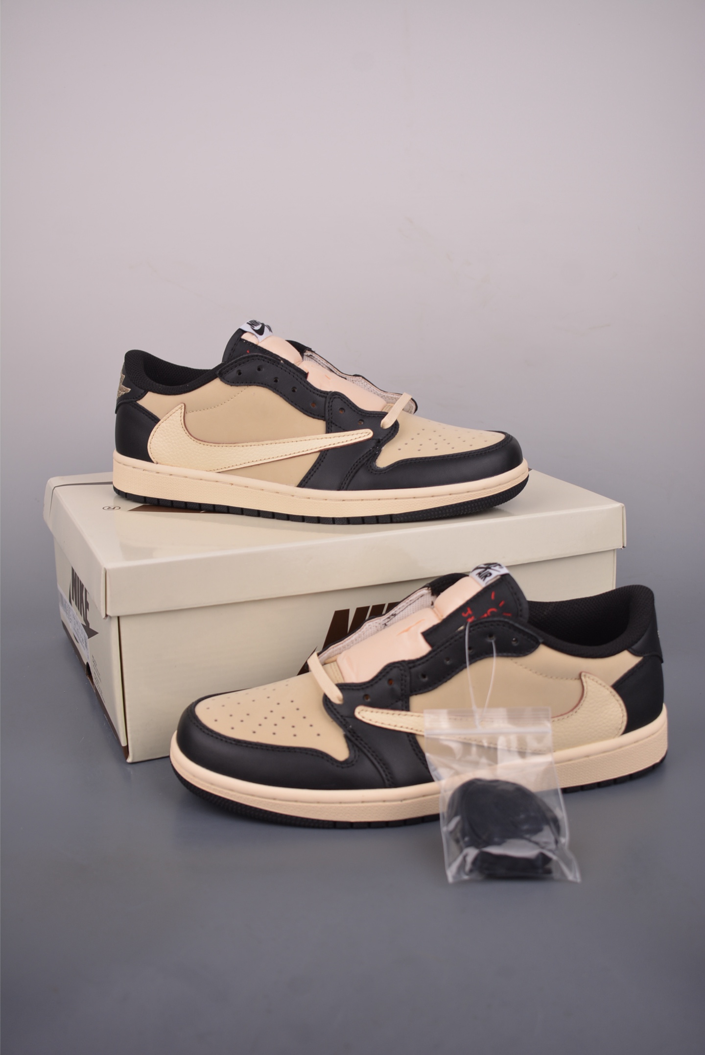 Fragment x Travis Scott x Air Jordan 1 Low 三方联名倒钩 DM7866-201