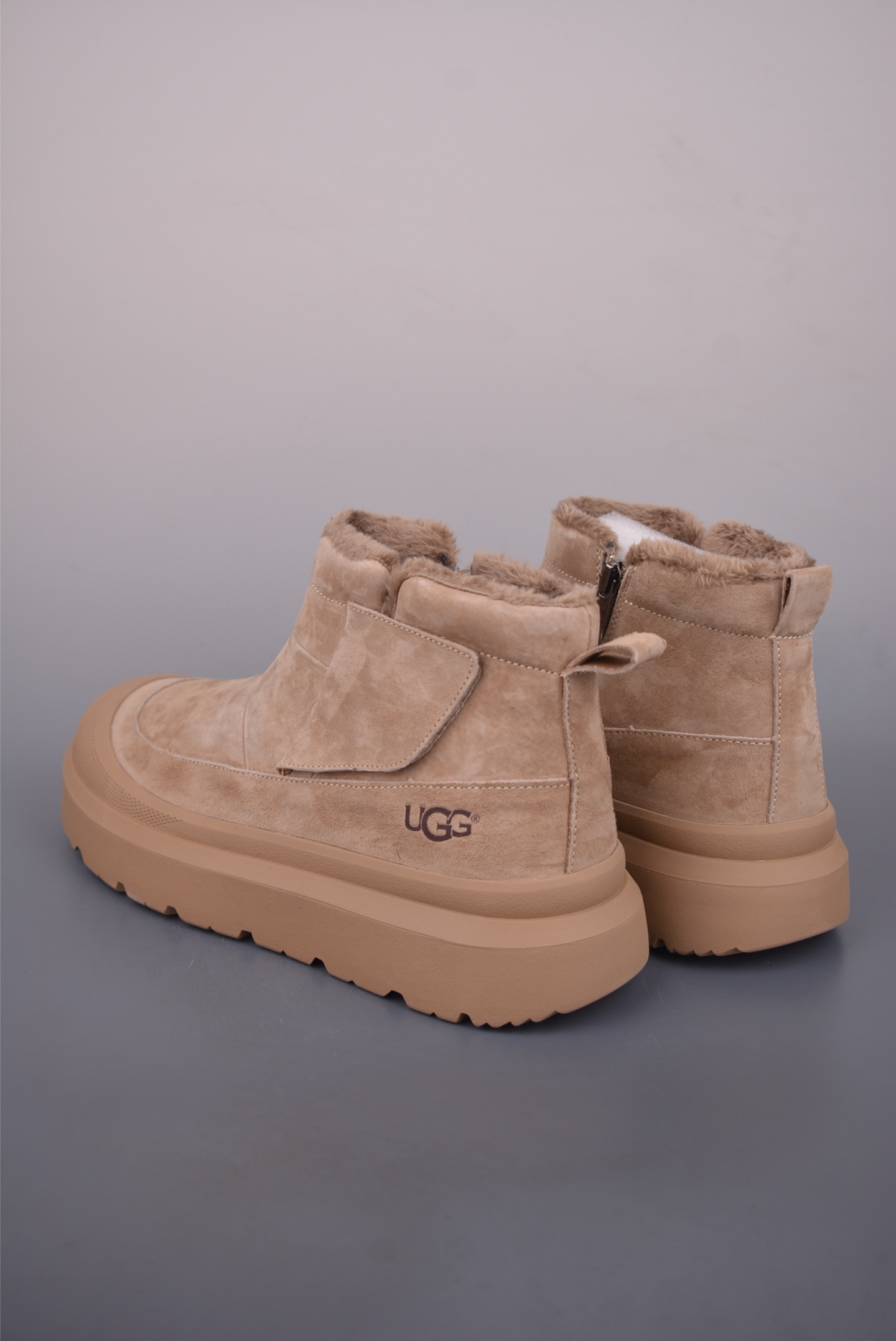 280 美国轻奢品牌 UGG Tasman Weather Hybrid 塔斯曼混合系列轻量休闲鞋 U6337M
