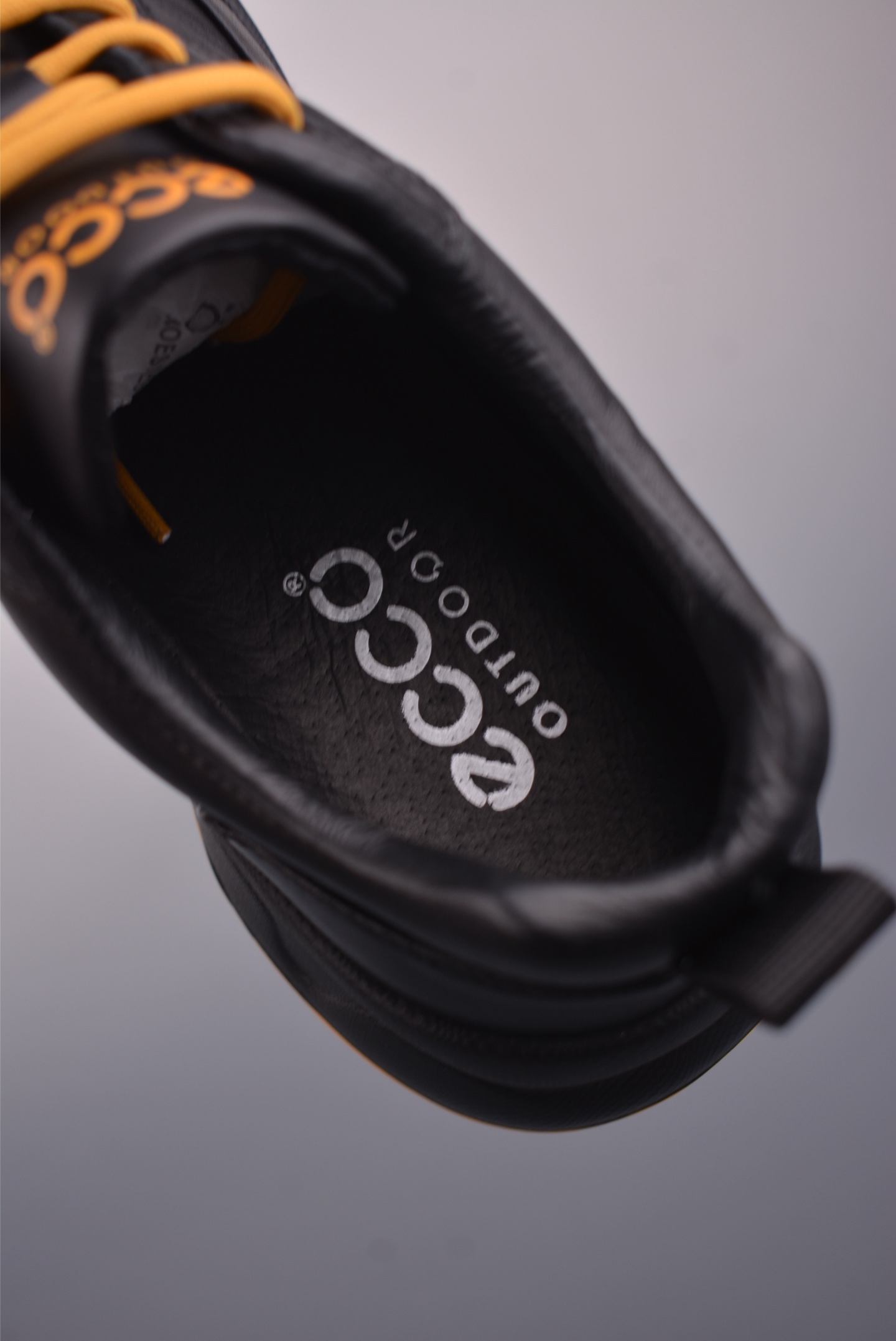 300 ECCO爱步老爹鞋男子夏季新款 全头层百搭潮流户外运动鞋 825922