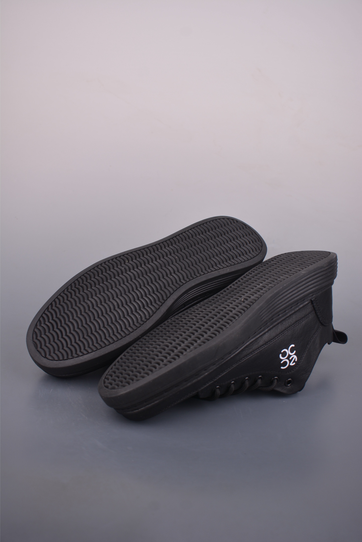 220 Ecco爱步男鞋2025年新款 拼接板鞋拼色 街头轻巧系列 800859