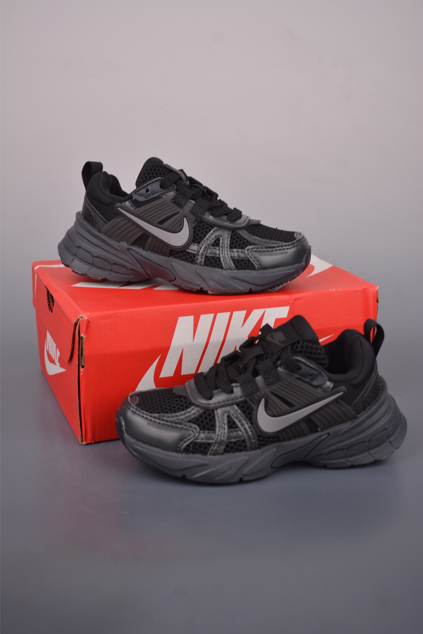 NIKE V2K Runtekk 童鞋 休闲运动慢跑鞋 FZ3596