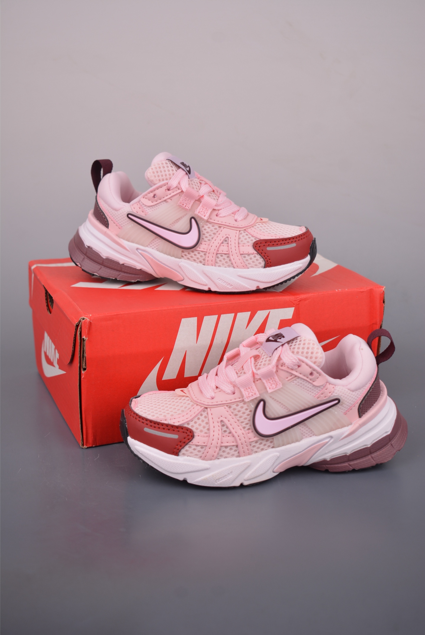 NIKE V2K Runtekk 童鞋 休闲运动慢跑鞋 FZ3596