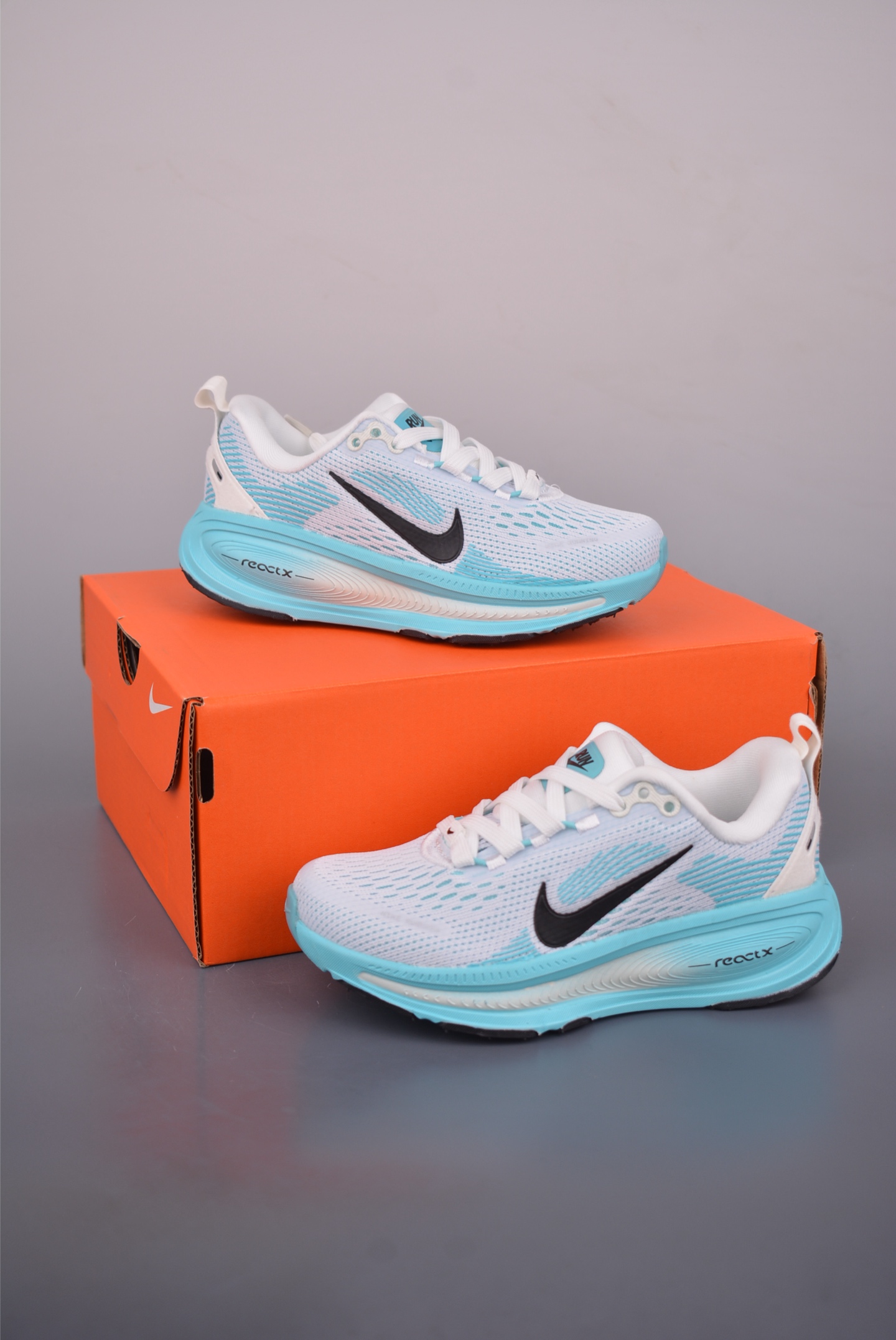 Nike Air Zoom Vomero Plus 童鞋 休闲运动慢跑鞋 HQ2157