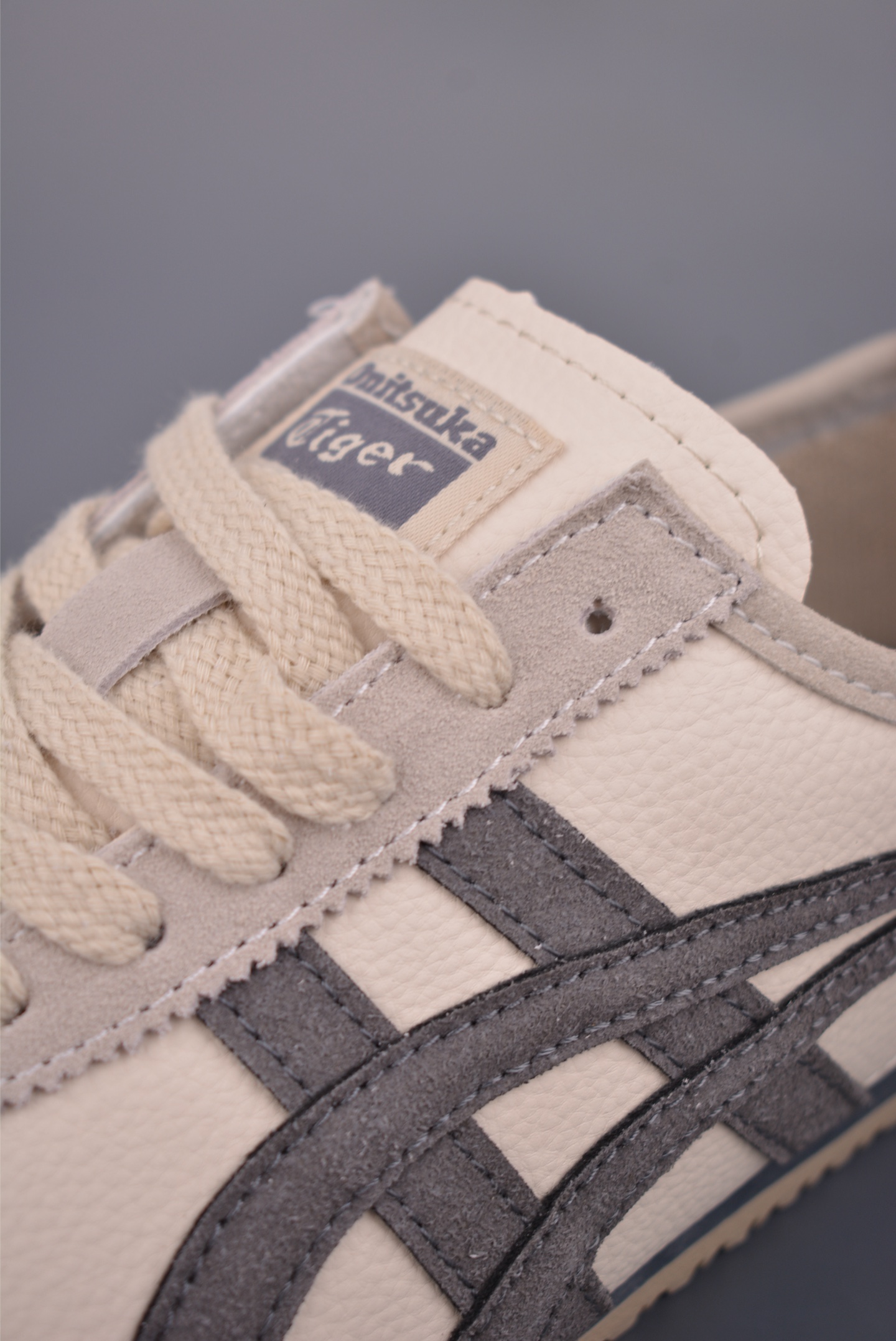 130 Asics鬼冢虎 MEXICO 66 做工精赞 D2J4L