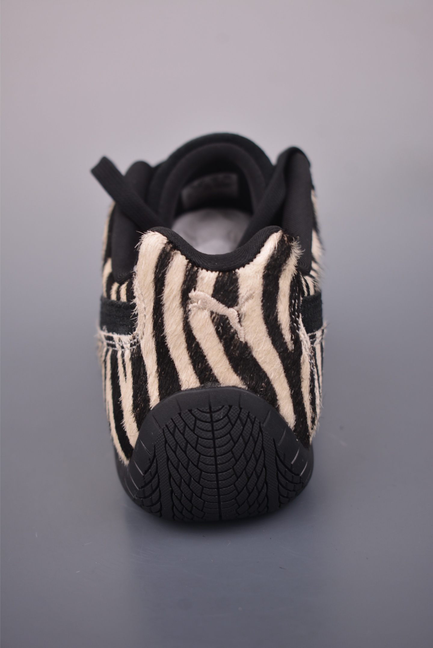 Puma Speedcat Sparco 充正版本 彪马罗马阿莫尔系列 复古运动休闲赛车跑鞋 403356-012-Top High Quatity Cheap Sneakers Fashion Clothing Clothes Bags handbags Shoes of all Brand wholesale With The best Quality And Beautiful Price from China Factory Chinese suppliers wholesaler seller Puma Speedcat Sparco 充正版本 彪马罗马阿莫尔系列 复古运动休闲赛车跑鞋 403356-012