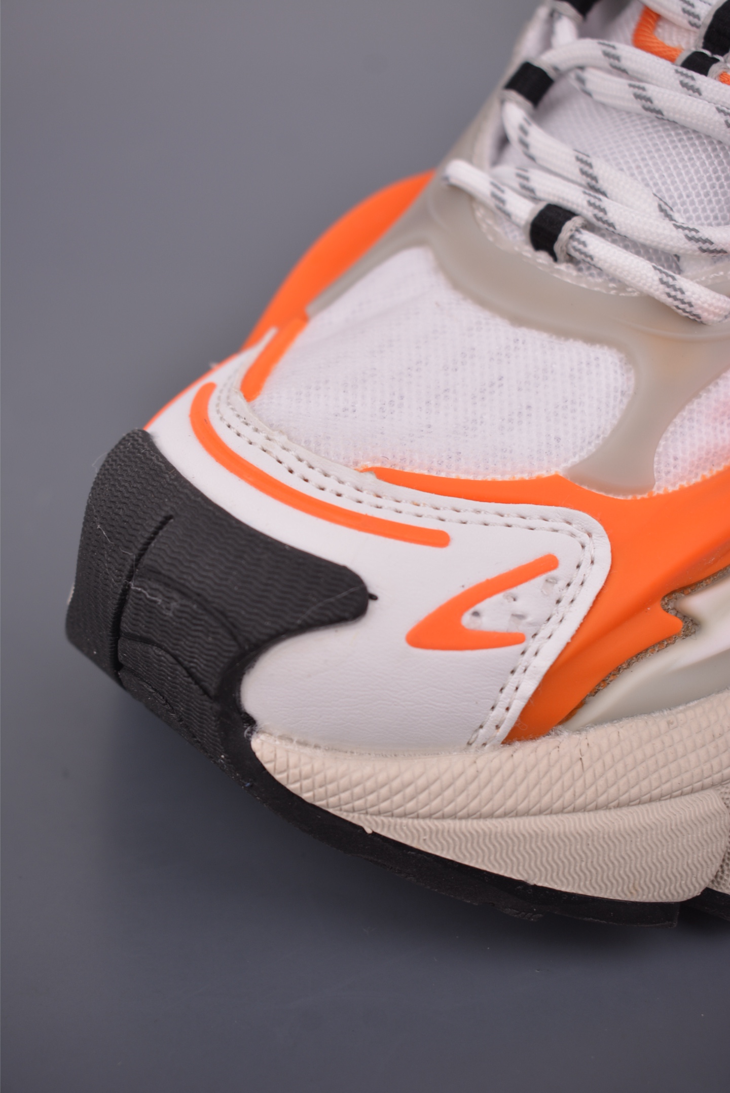 Pharrell x adidas Adistar Jellyfish 低帮复古风老爹鞋 JP9261