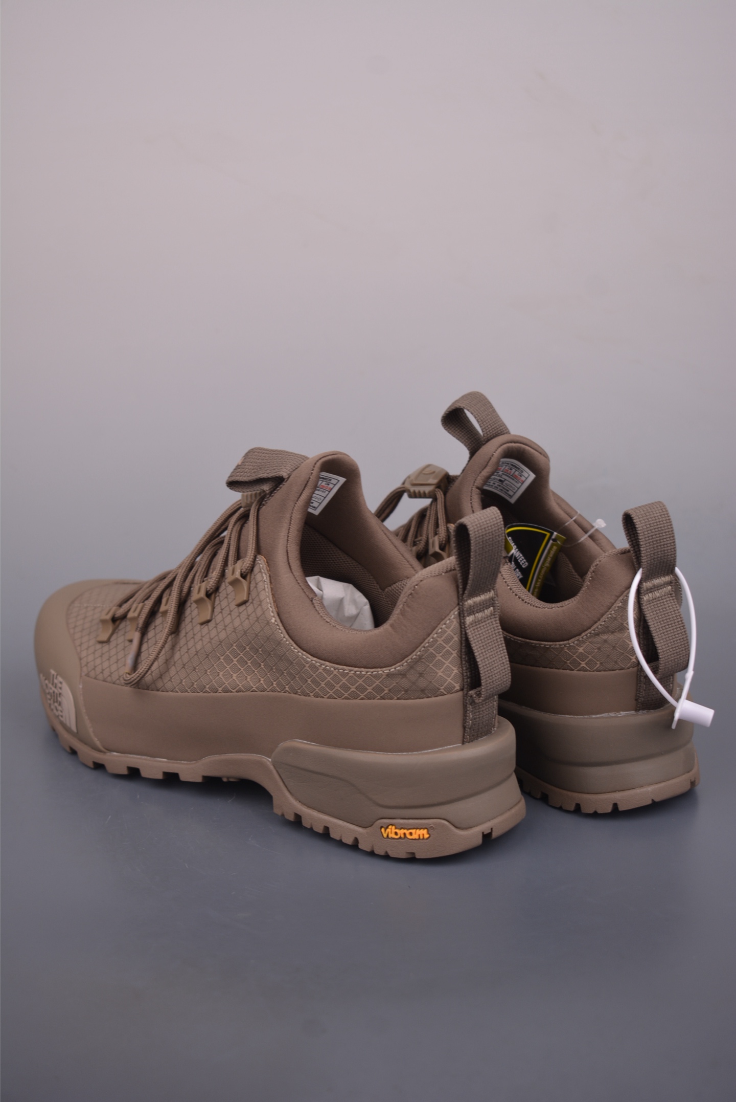 北面THE NORTH FACE GLENCLYFFE 面料采用进口磨砂牛皮 NF0A817BC89