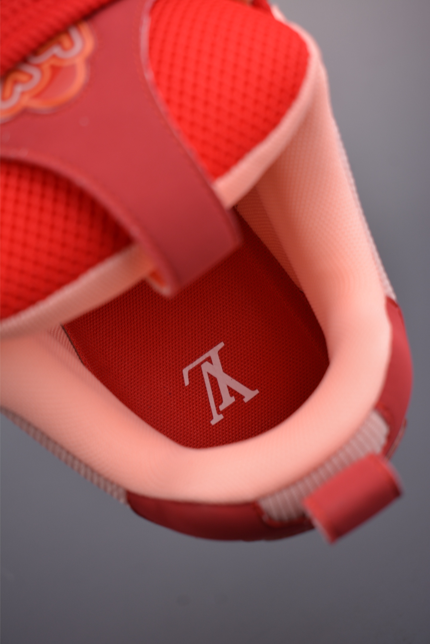 380 Louis Vuitton Trainer Skate 圆头系带 Sneaker Low 低帮时尚板鞋