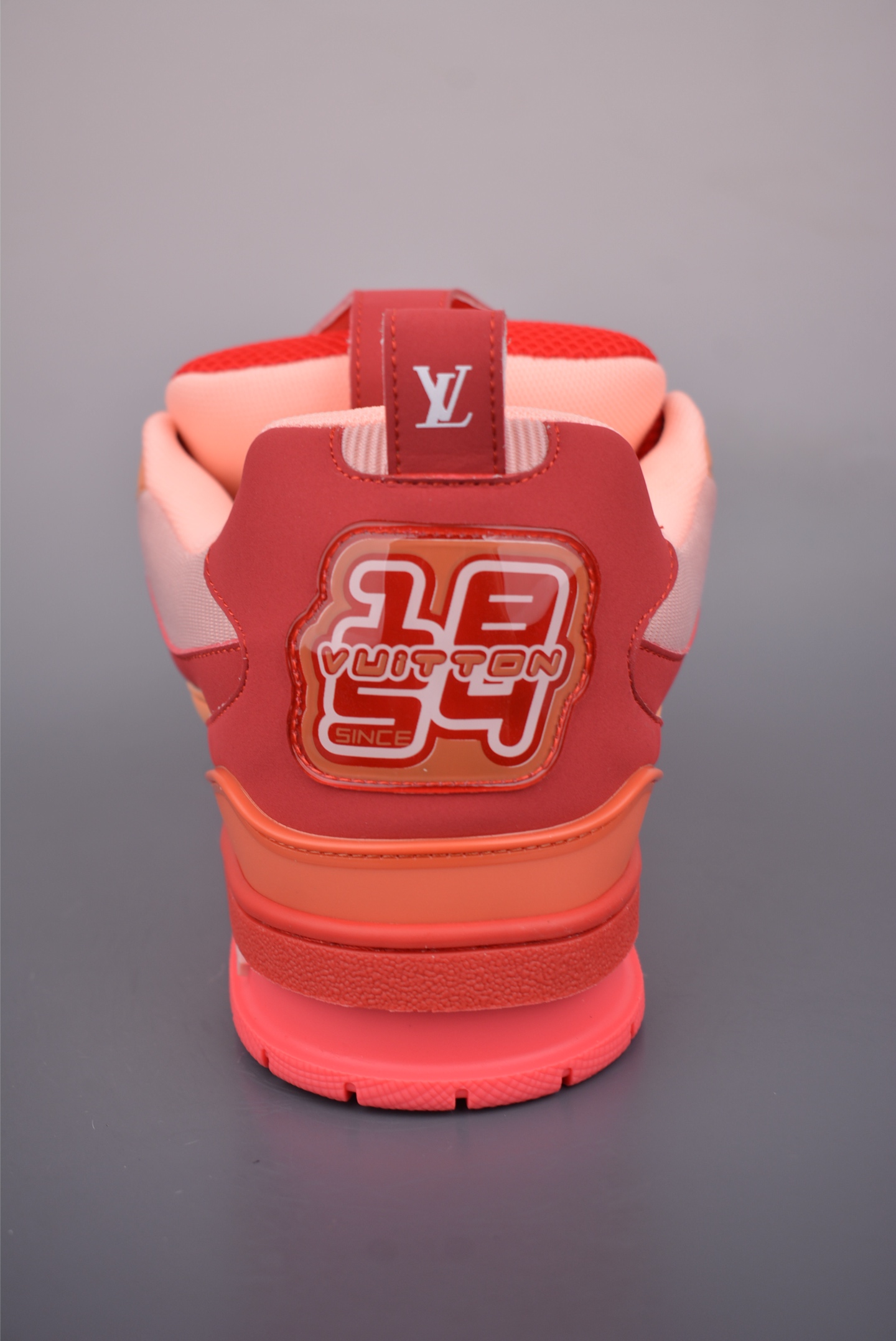 380 Louis Vuitton Trainer Skate 圆头系带 Sneaker Low 低帮时尚板鞋