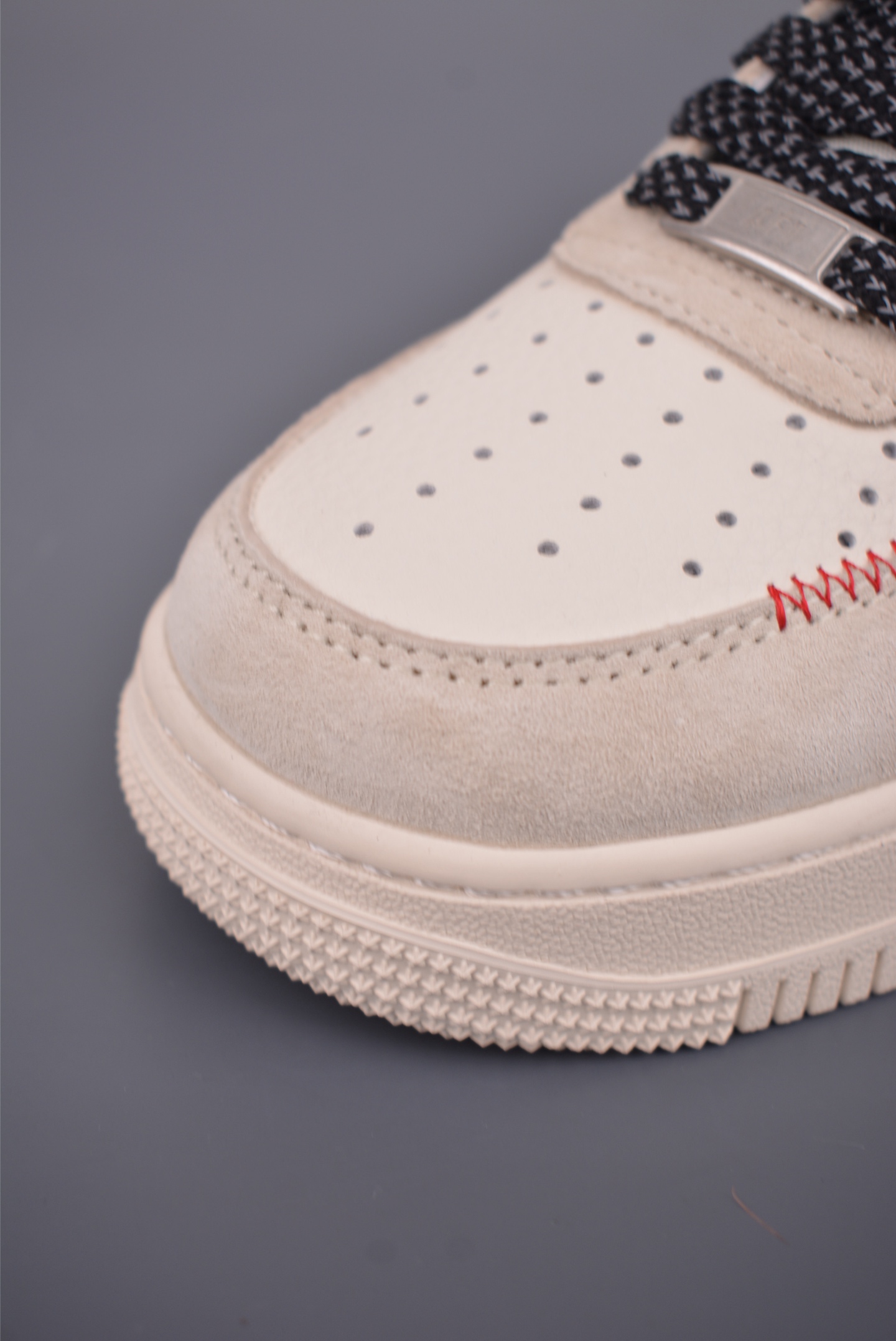 Nike Air Force 1 Low Levi's联名 MZ9588-800