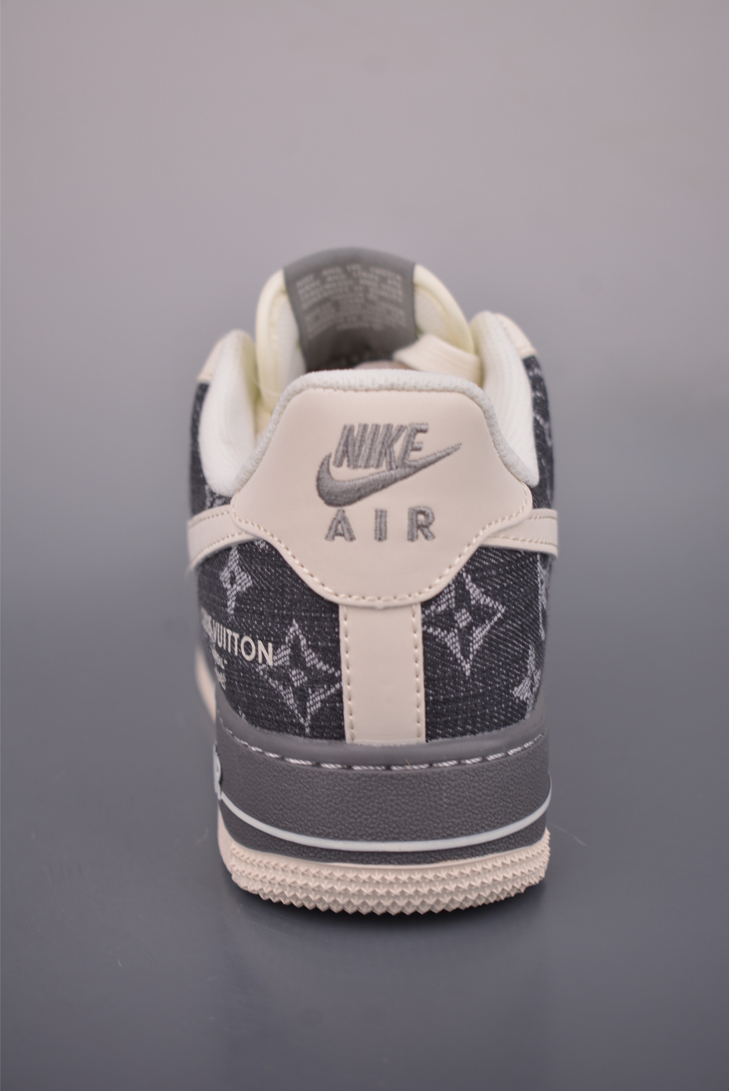 260 Nike Air Force 1 Low LV联名 SM6668-110