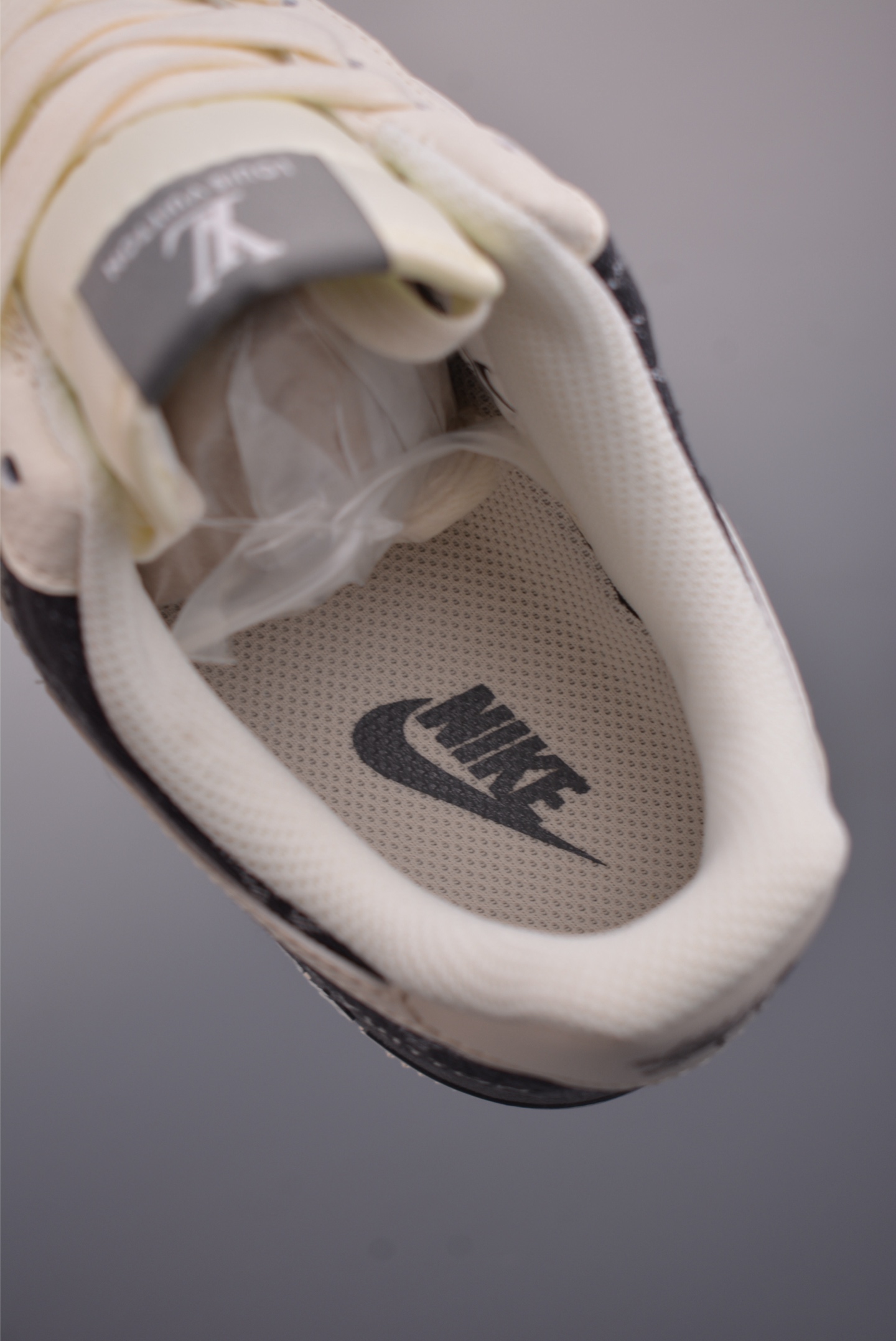 260 Nike Air Force 1 Low LV联名 SM6668-110