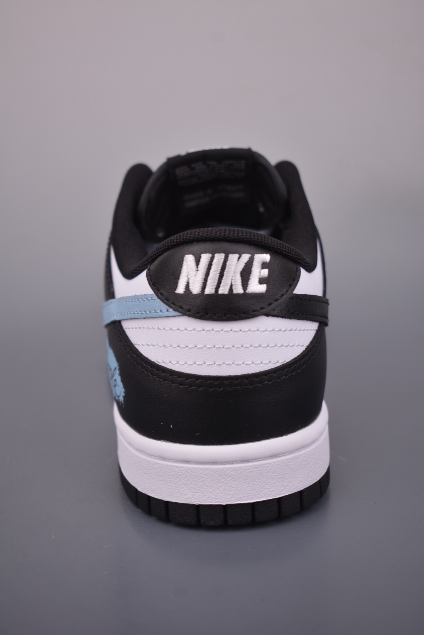 Nike SB Dunk Low Ample联名 DD1391-100