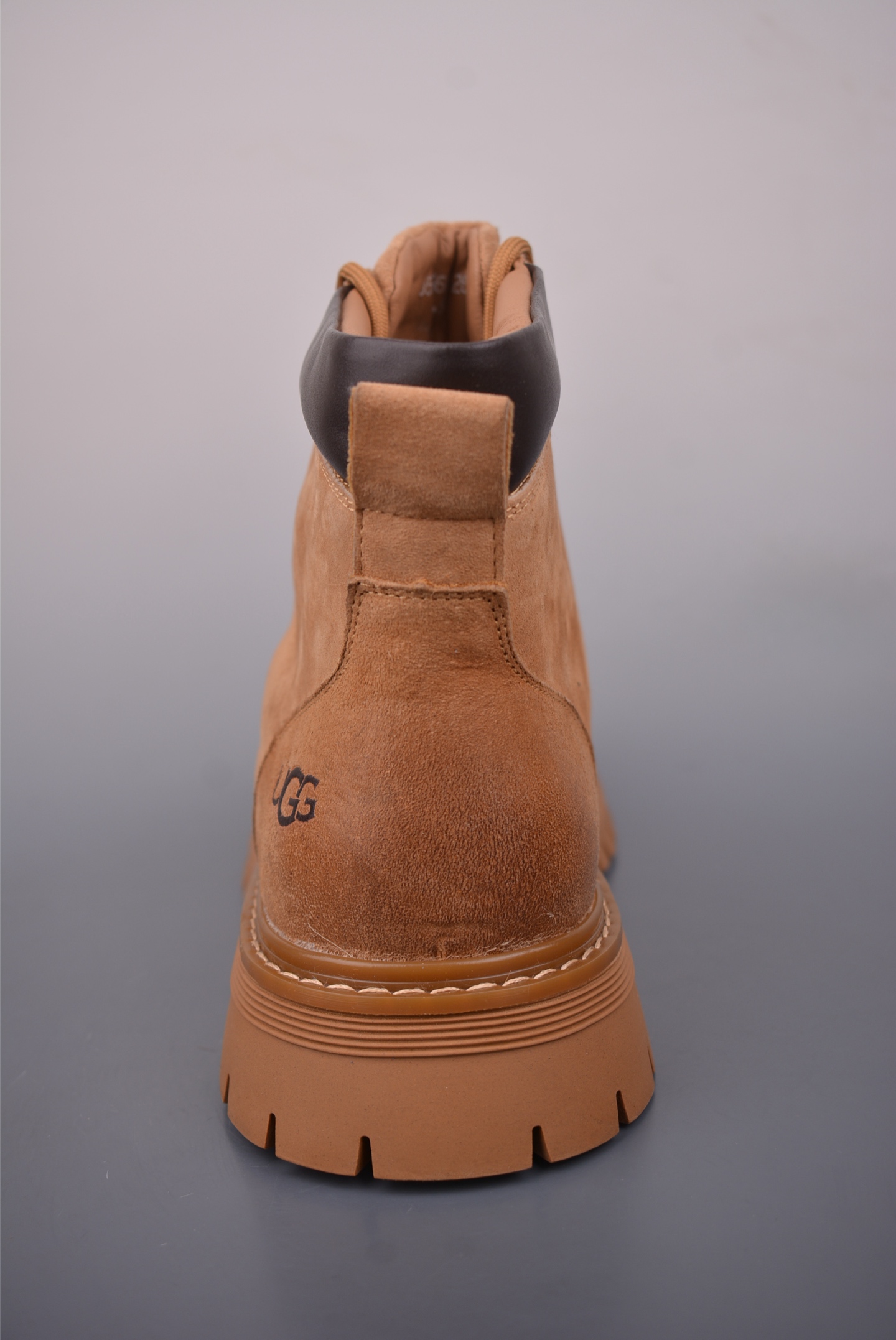 320 美国轻奢品牌 UGG M Tasman Weather Hybrid 塔斯曼混合系列中帮厚底轻量休闲马丁靴 U9807-Chinese UA Cheap High Quatity Brand Clothes Bags handbags Sneakers wholesale wholesaler seller from China Factory suppliers Fashion Clothing Shoes best Quality Beautiful Price 320 美国轻奢品牌 UGG M Tasman Weather Hybrid 塔斯曼混合系列中帮厚底轻量休闲马丁靴 U9807