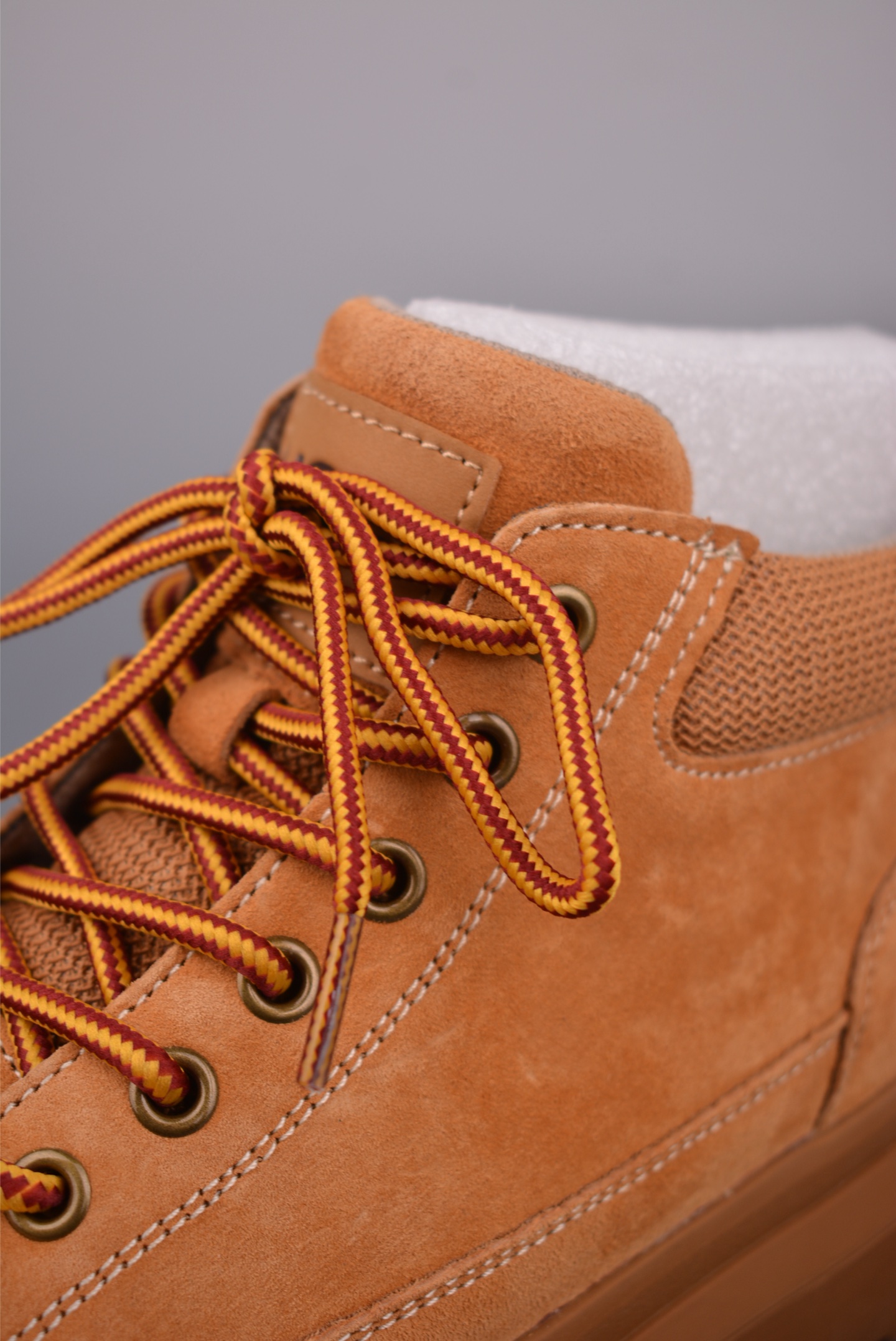 280 美国轻奢品牌 UGG M Tasman Weather Hybrid 塔斯曼混合系列中帮厚底轻量休闲马丁靴 U9806