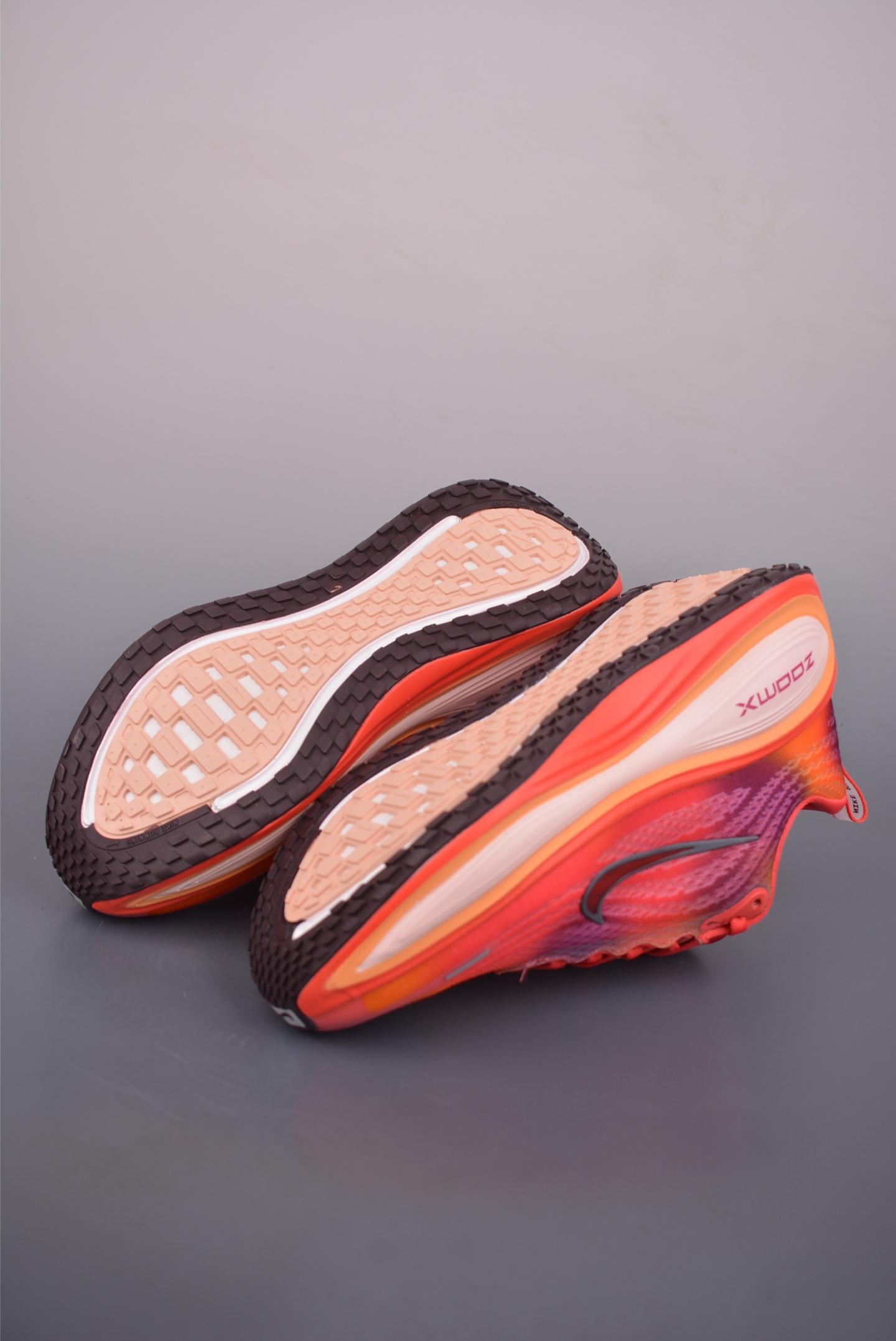 Nike Air Zoom Vomero Plus IH2091-800