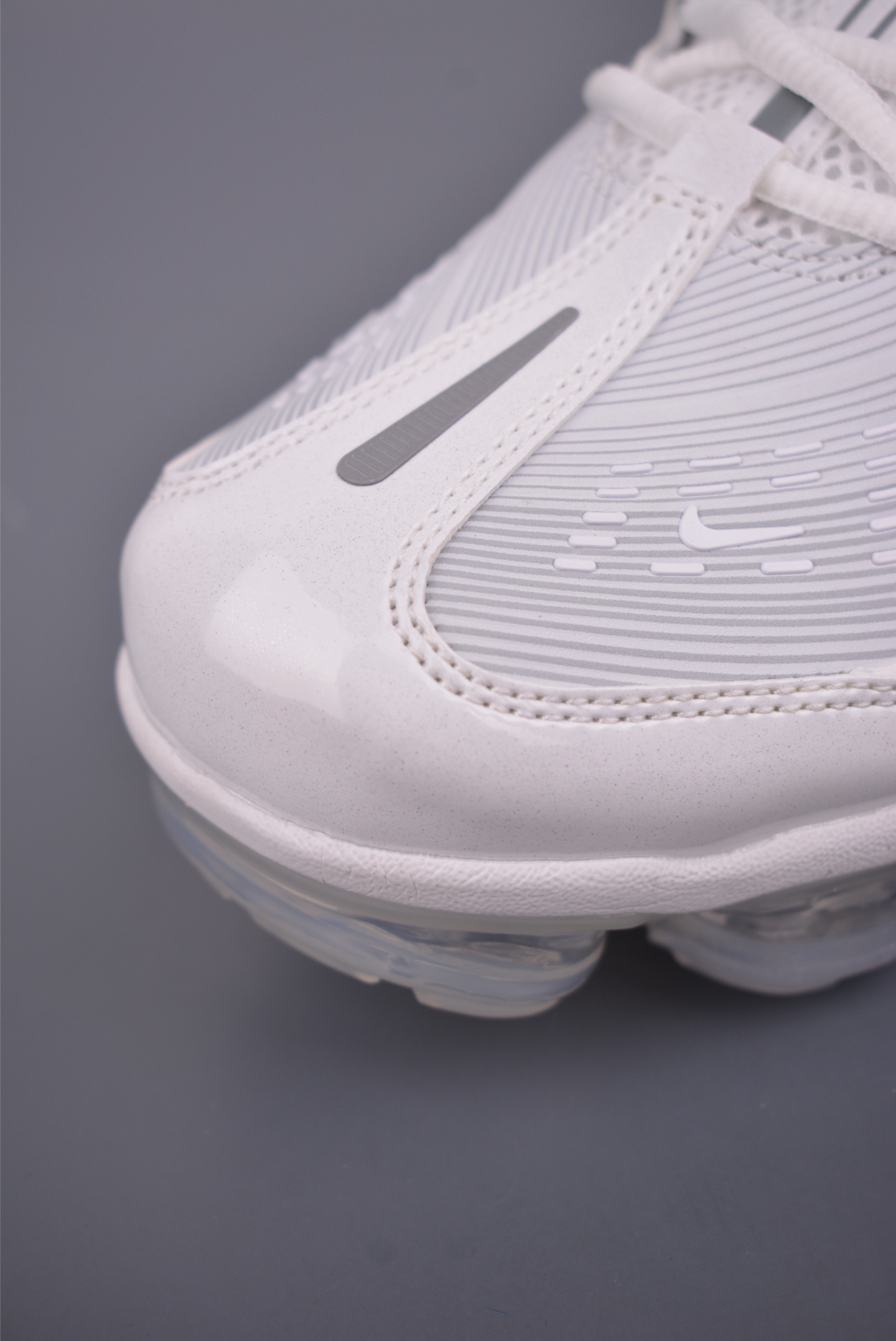 Nike AIR VAPOR 360 搭载全掌长气垫鞋款 低帮跑步鞋 CK9670-100