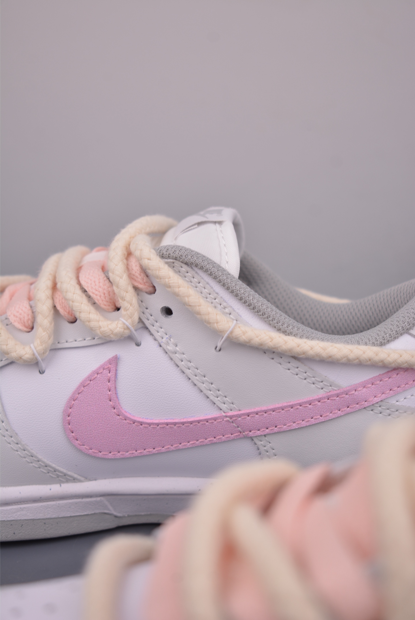 Nike SB Dunk Low 落花粉 解构绑带 DD1503-103